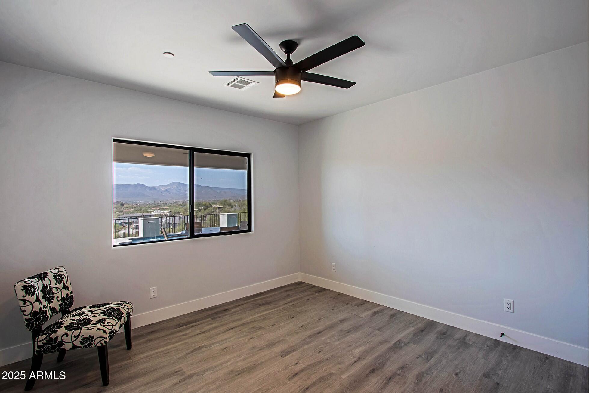 STAGECOACH PASS ESTATES - Residential