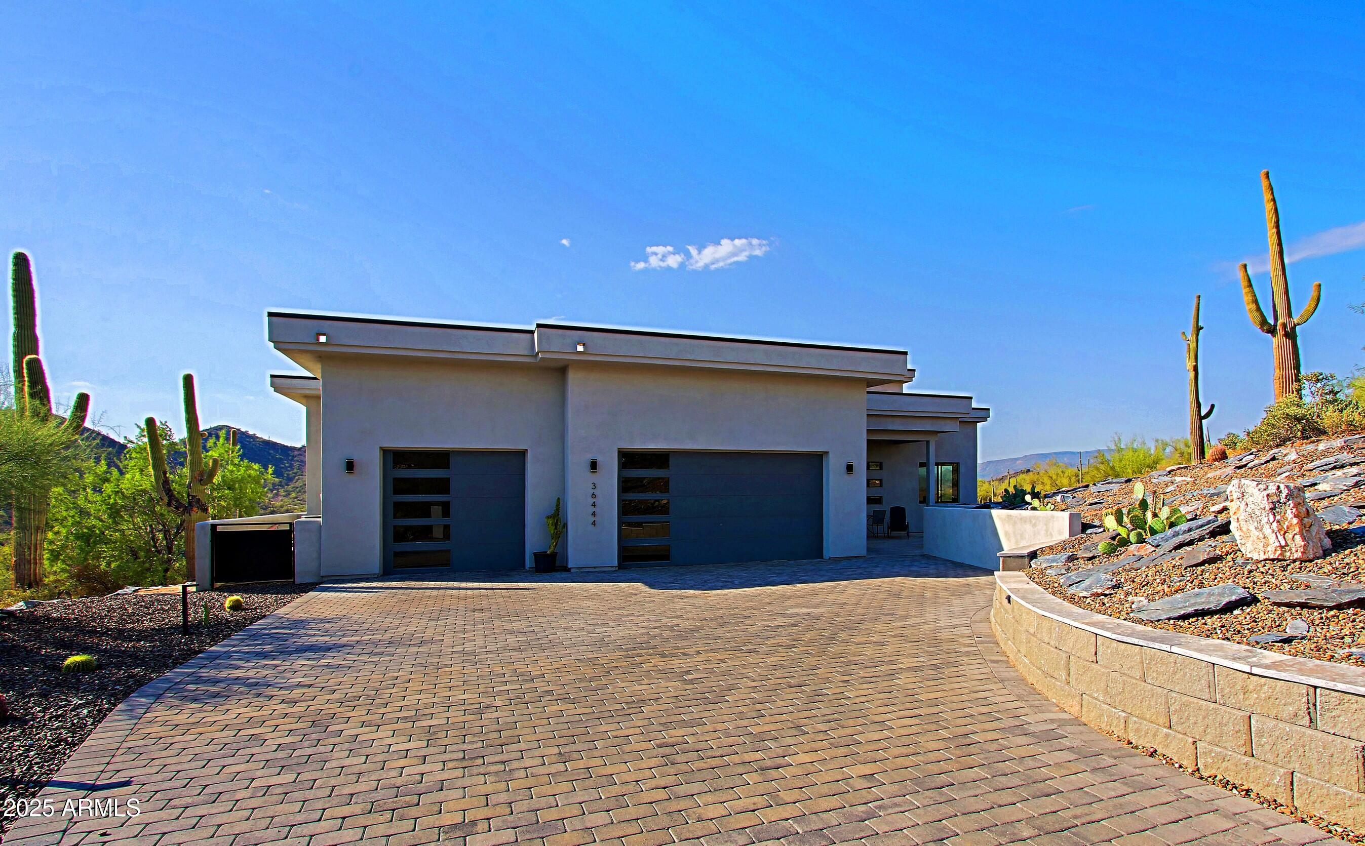 STAGECOACH PASS ESTATES - Residential