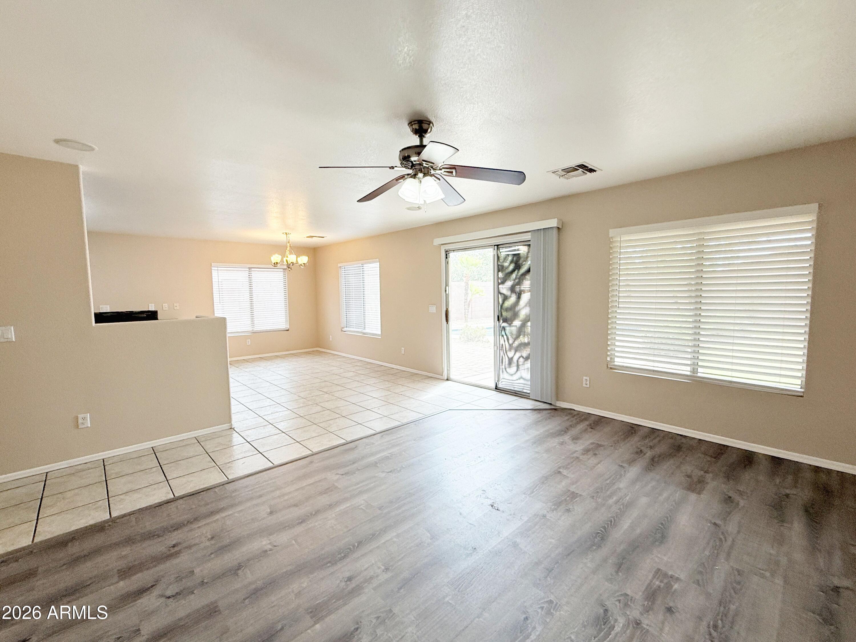 805 S Esmeralda --