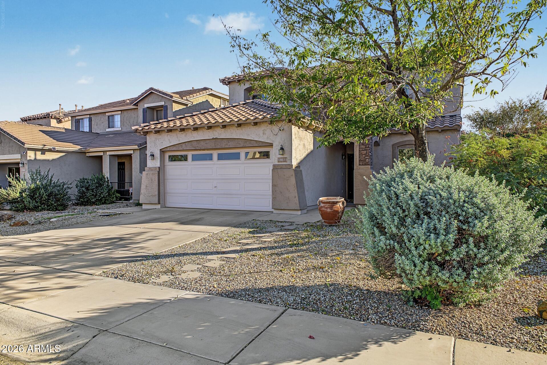 18611 W SUNNYSLOPE Lane
