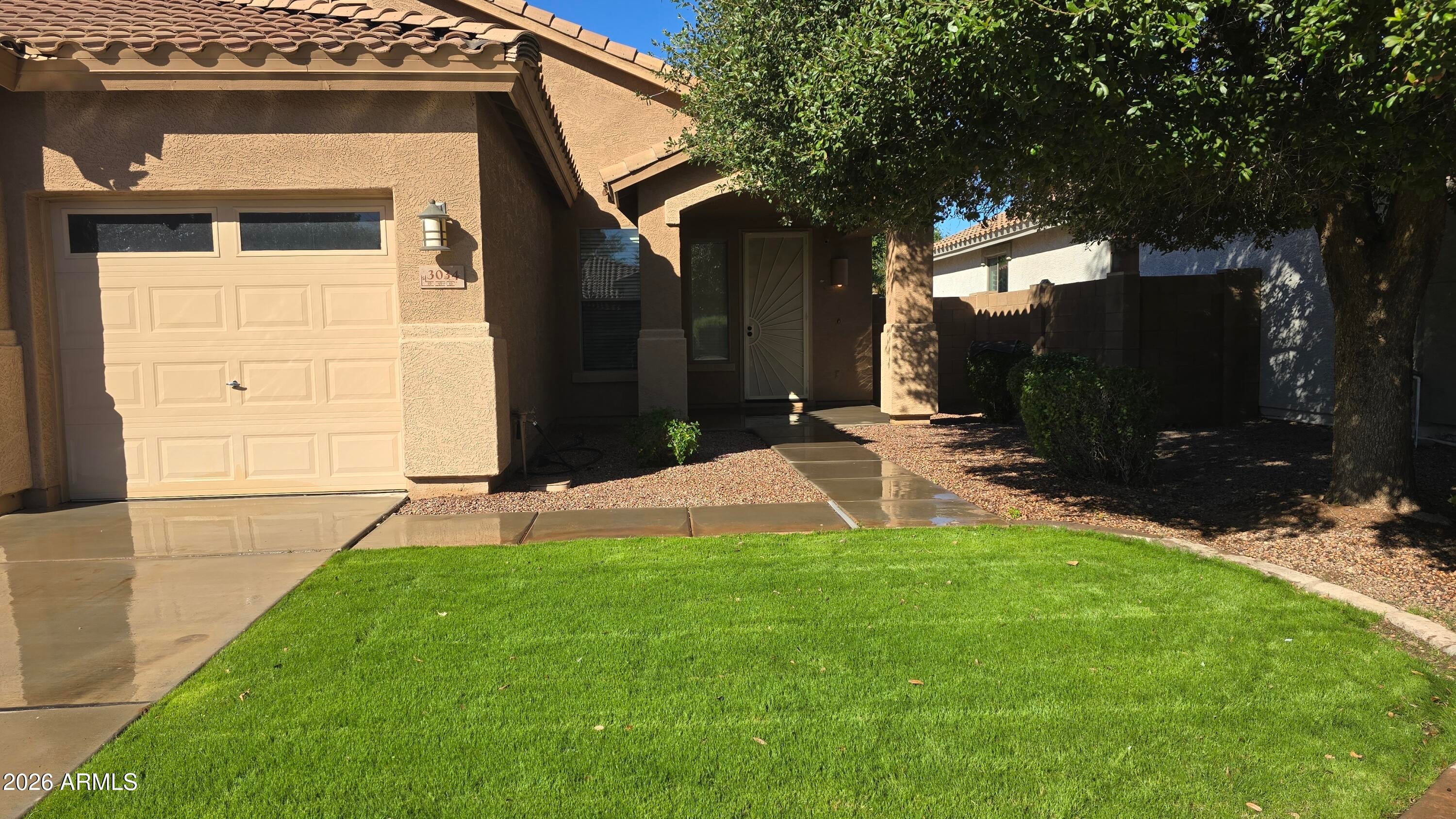 3034 E SPARROW Place