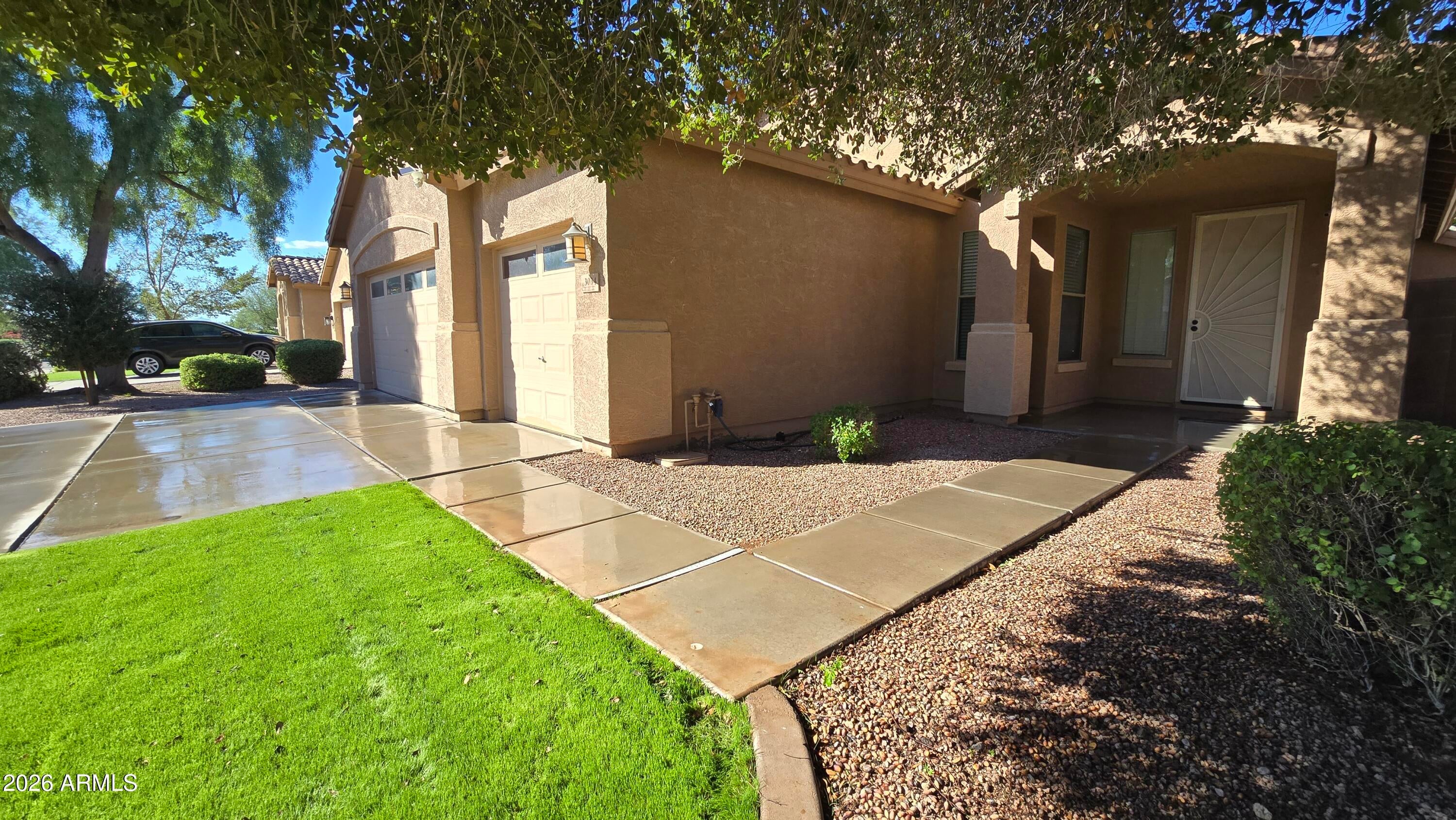 3034 E SPARROW Place