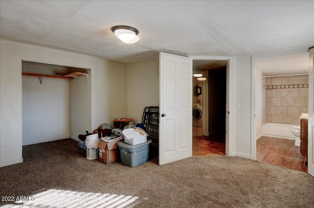 GARDEN CANYON - Residential