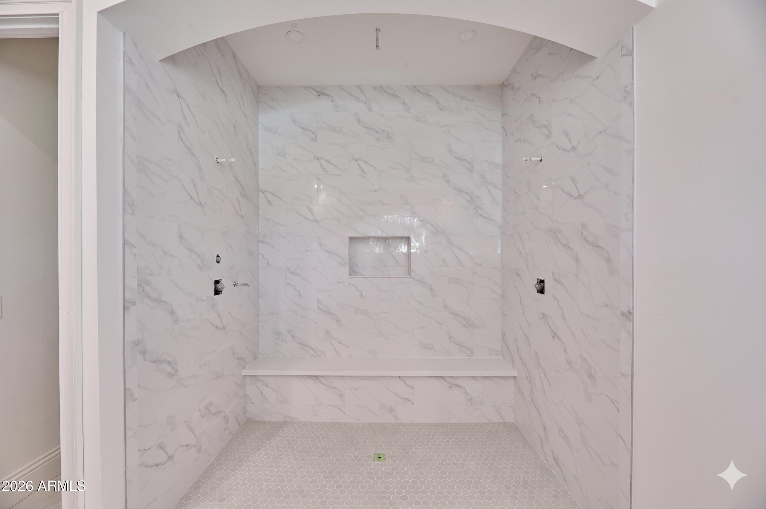 3913 E CAMPBELL Avenue