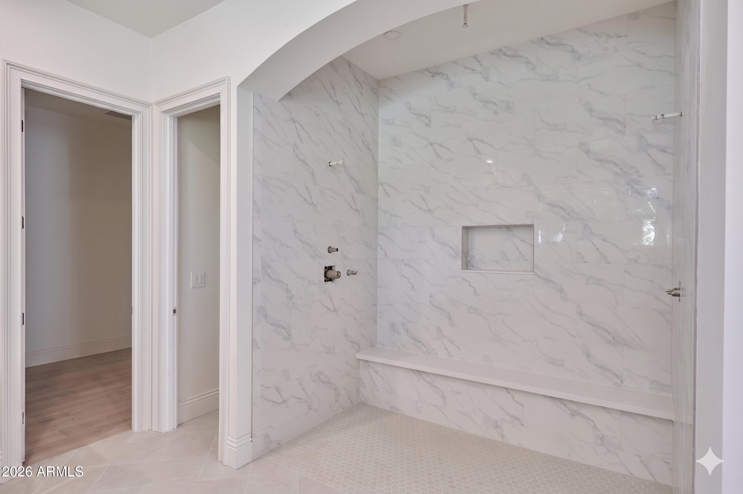 3913 E CAMPBELL Avenue