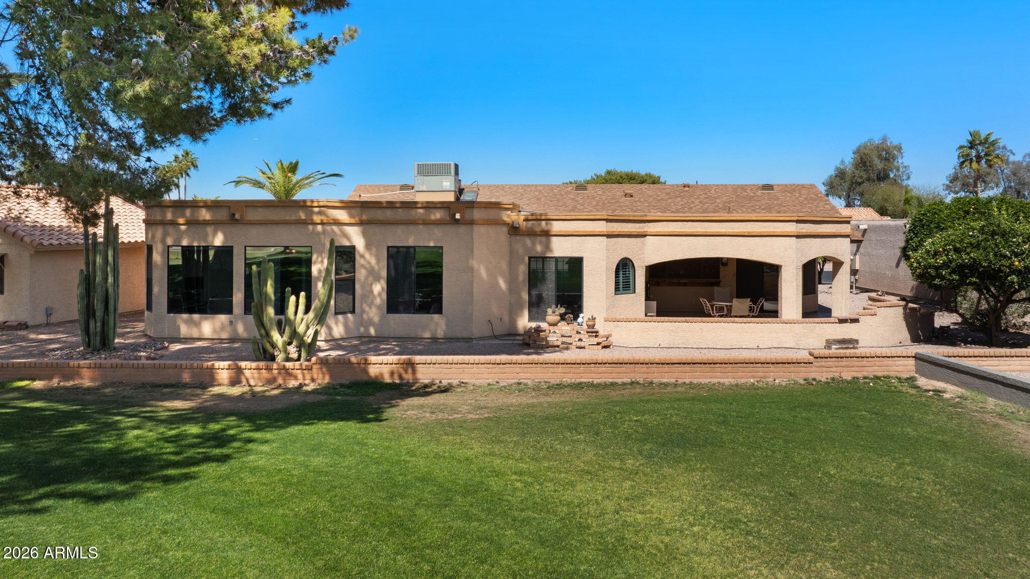 2084 LEISURE WORLD --