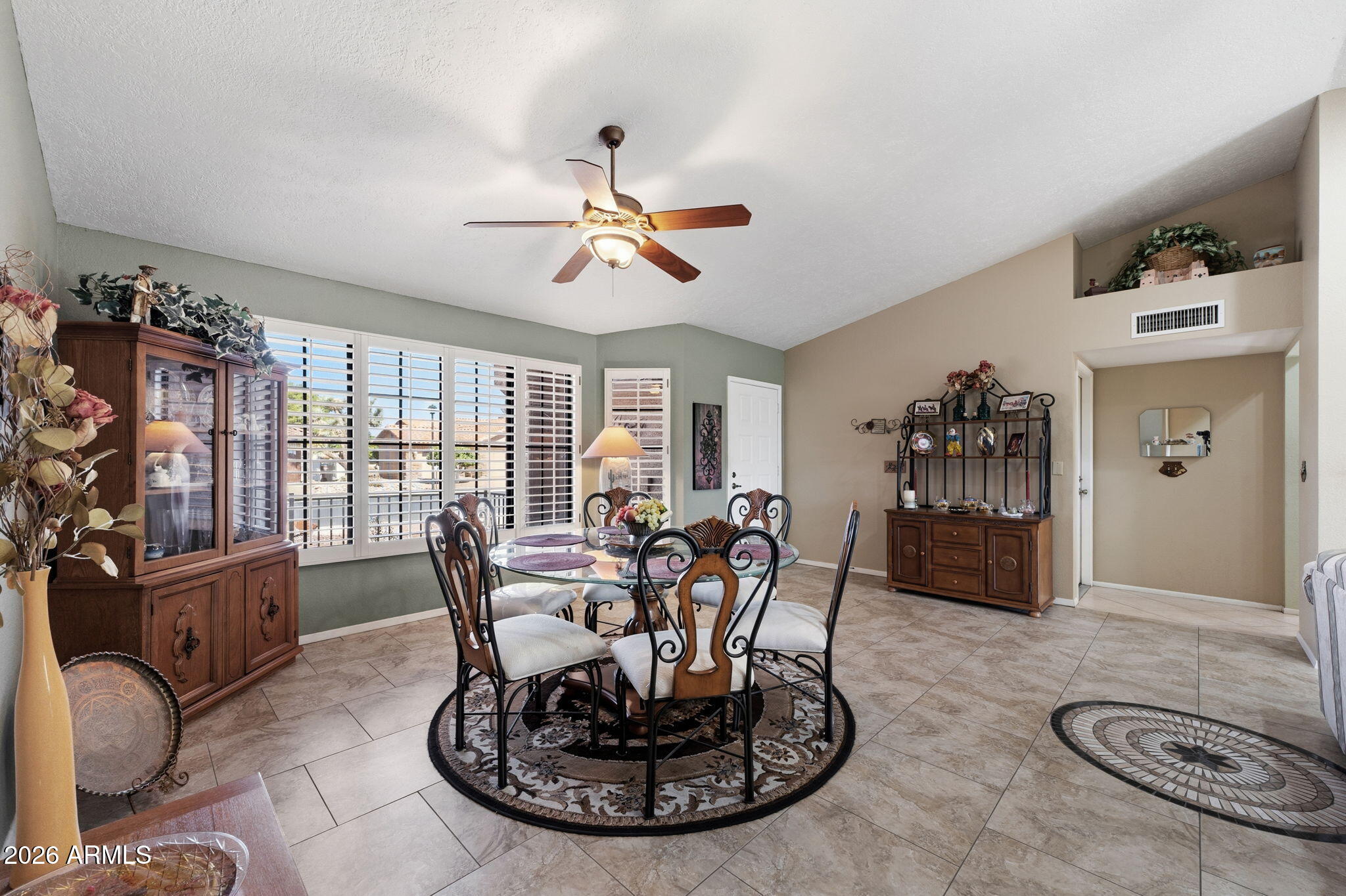 2084 LEISURE WORLD --