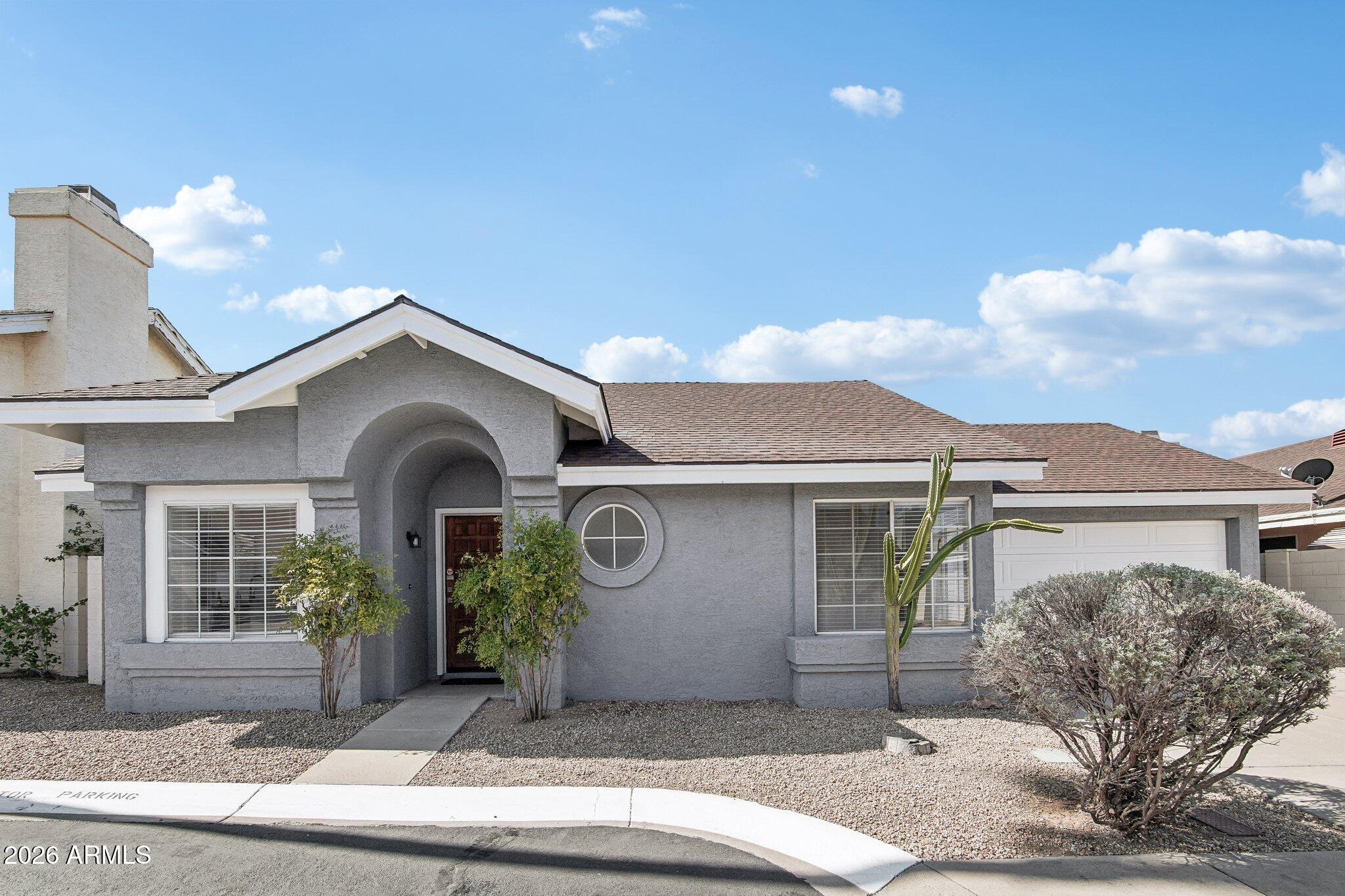 1029 E ANNETTE Drive