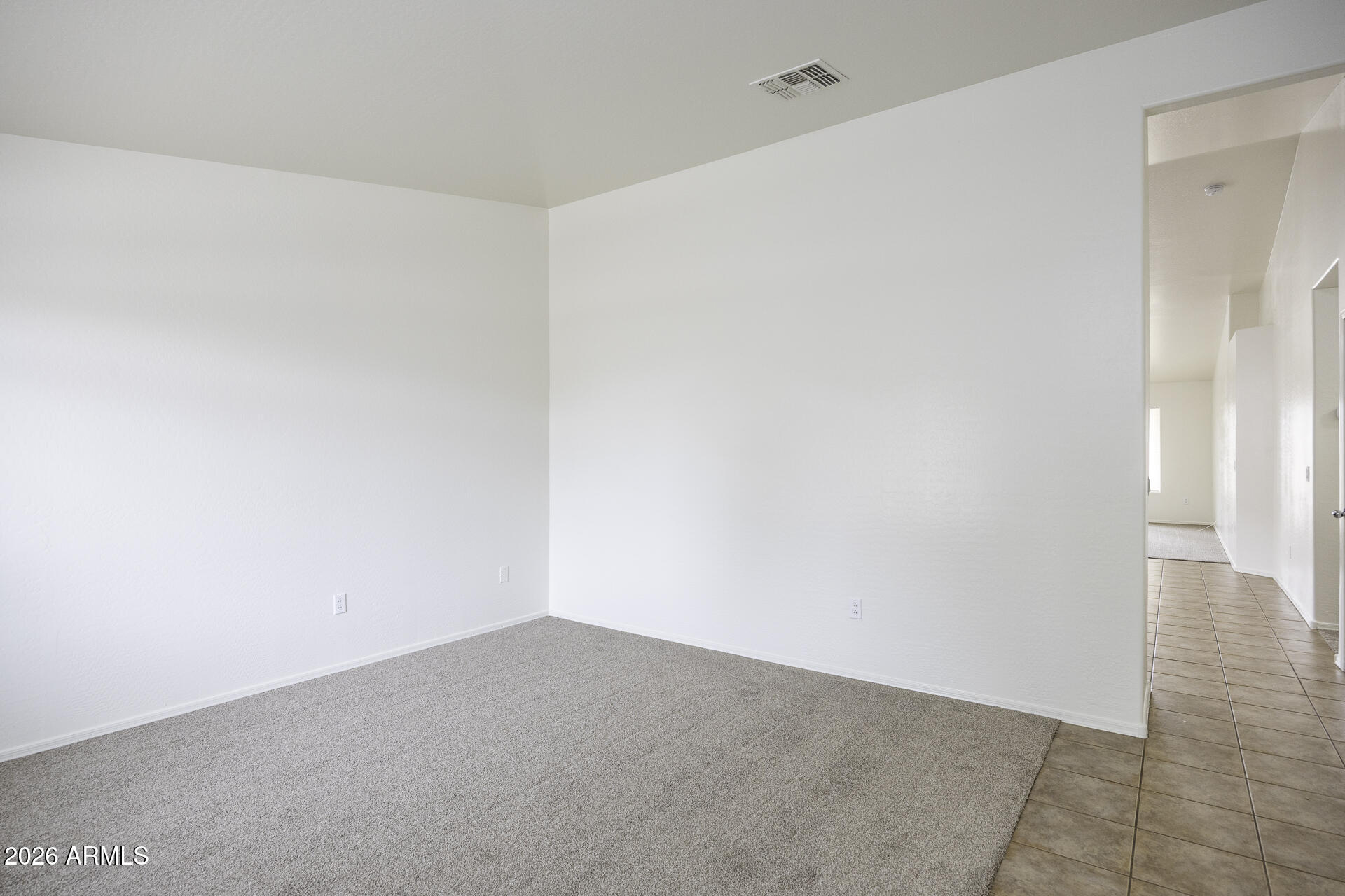 1033 W NINA Drive