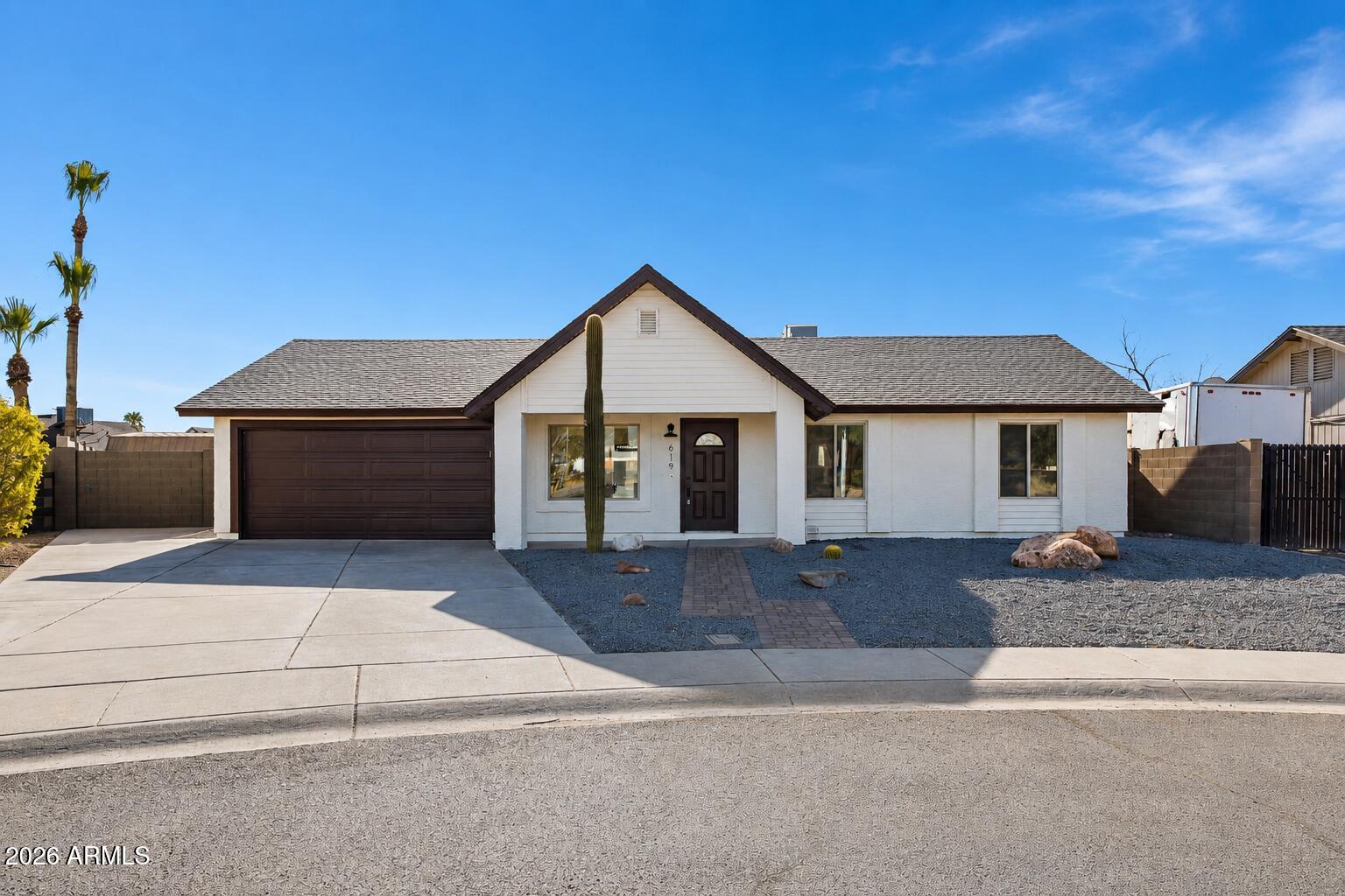 619 N SUN MEADOWS Avenue
