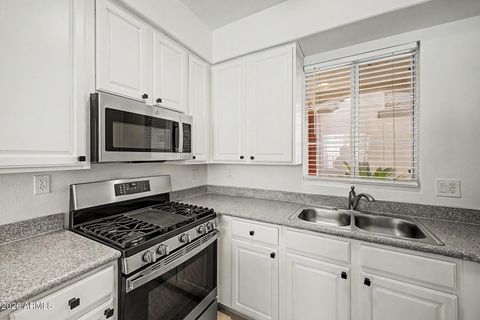 Photo of 2992 N Miller Road #122, Scottsdale, AZ 85251 (MLS # 7031024)