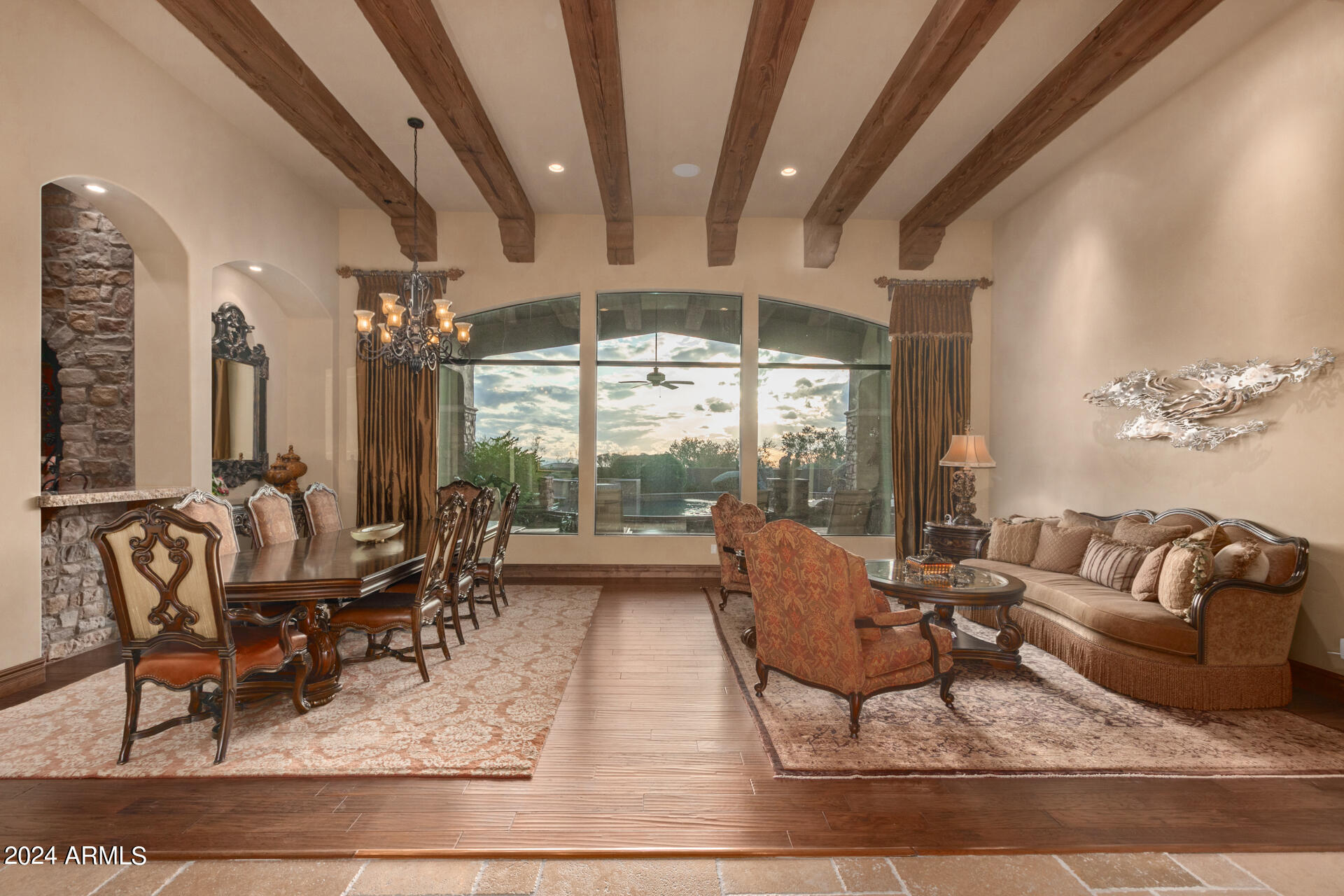 SIERRA HILLS - Residential