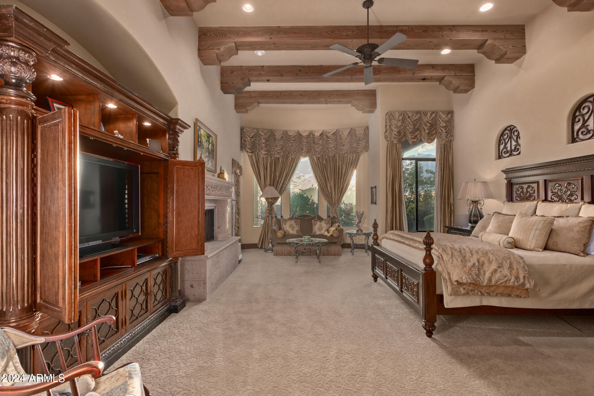 SIERRA HILLS - Residential