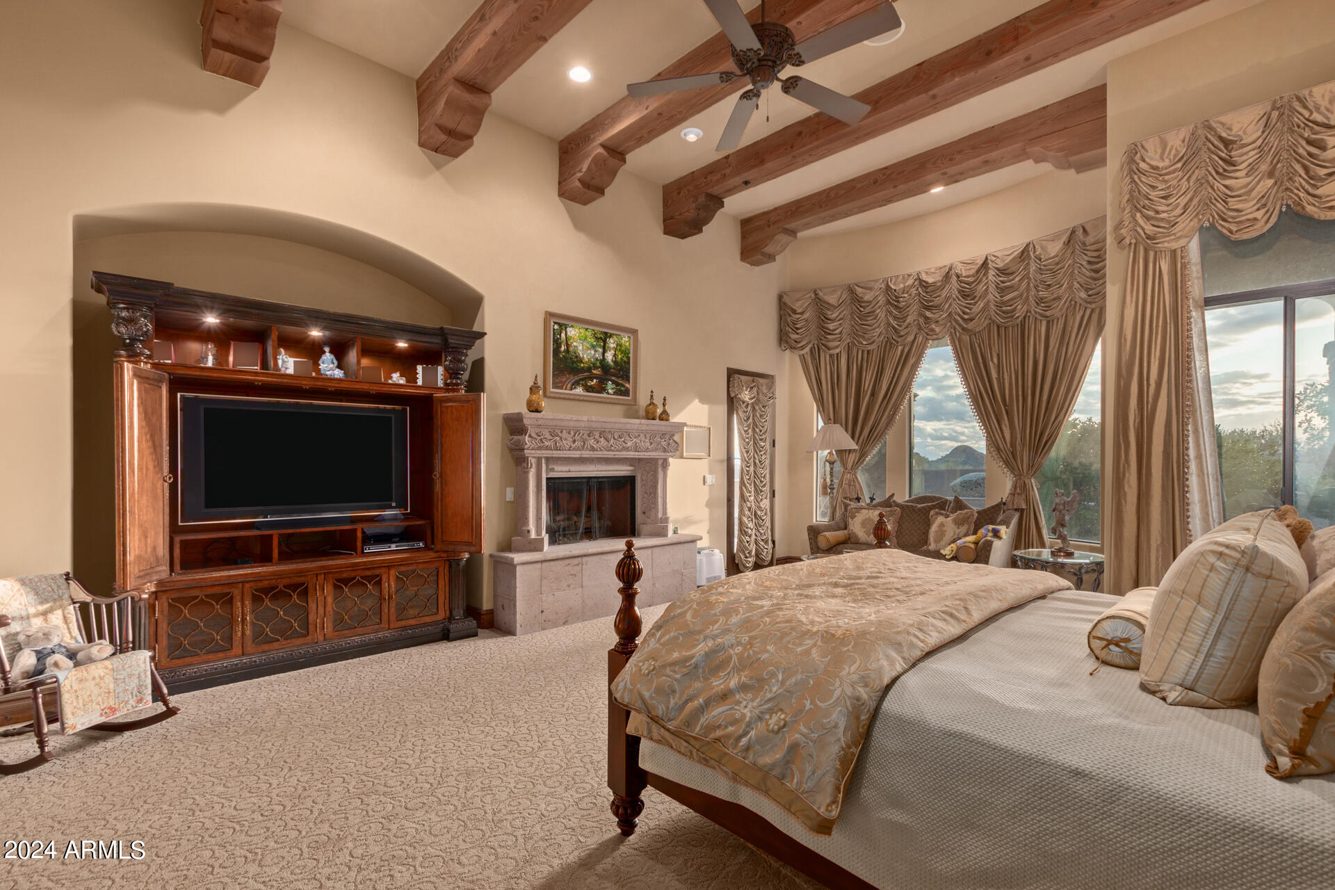 SIERRA HILLS - Residential