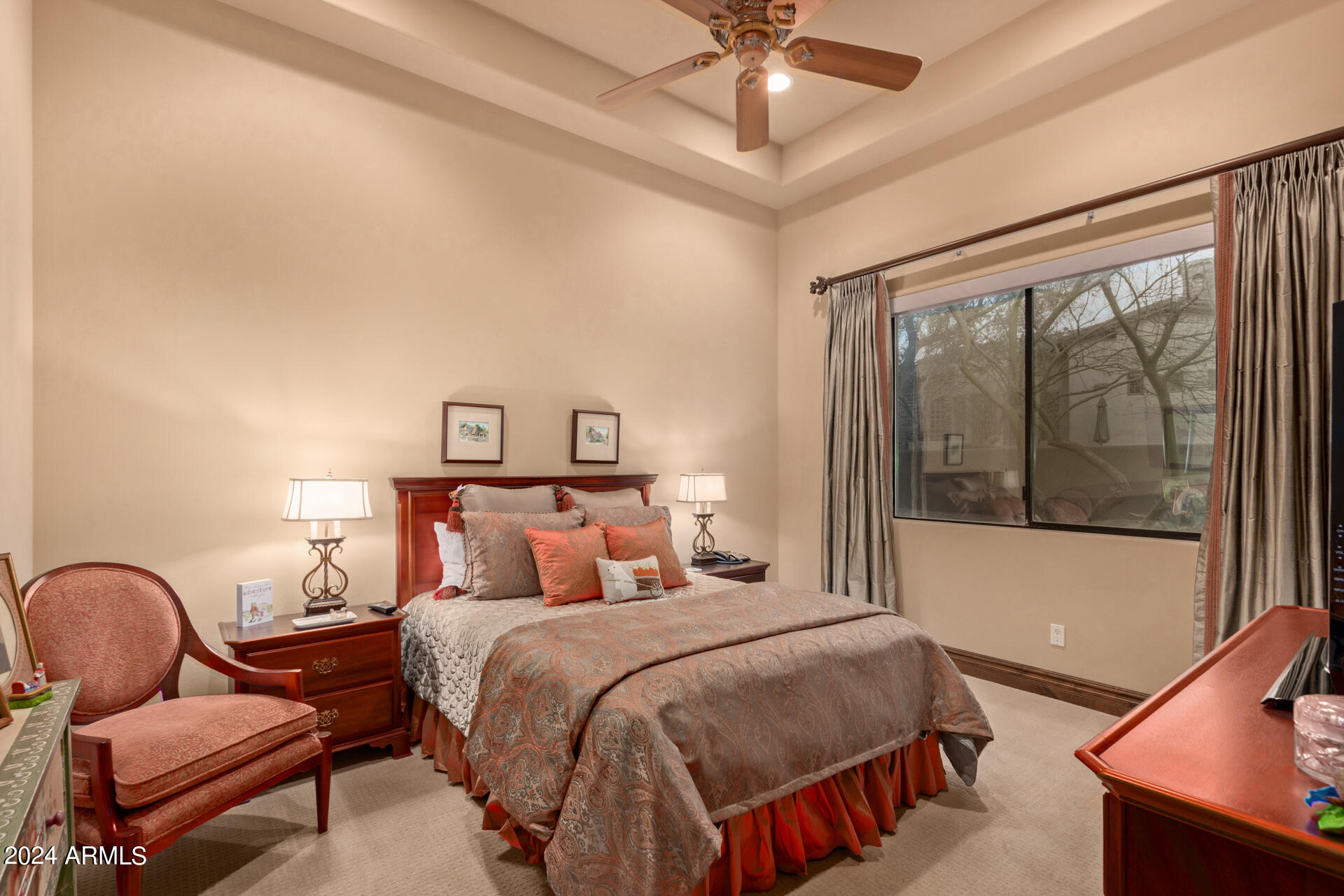 SIERRA HILLS - Residential