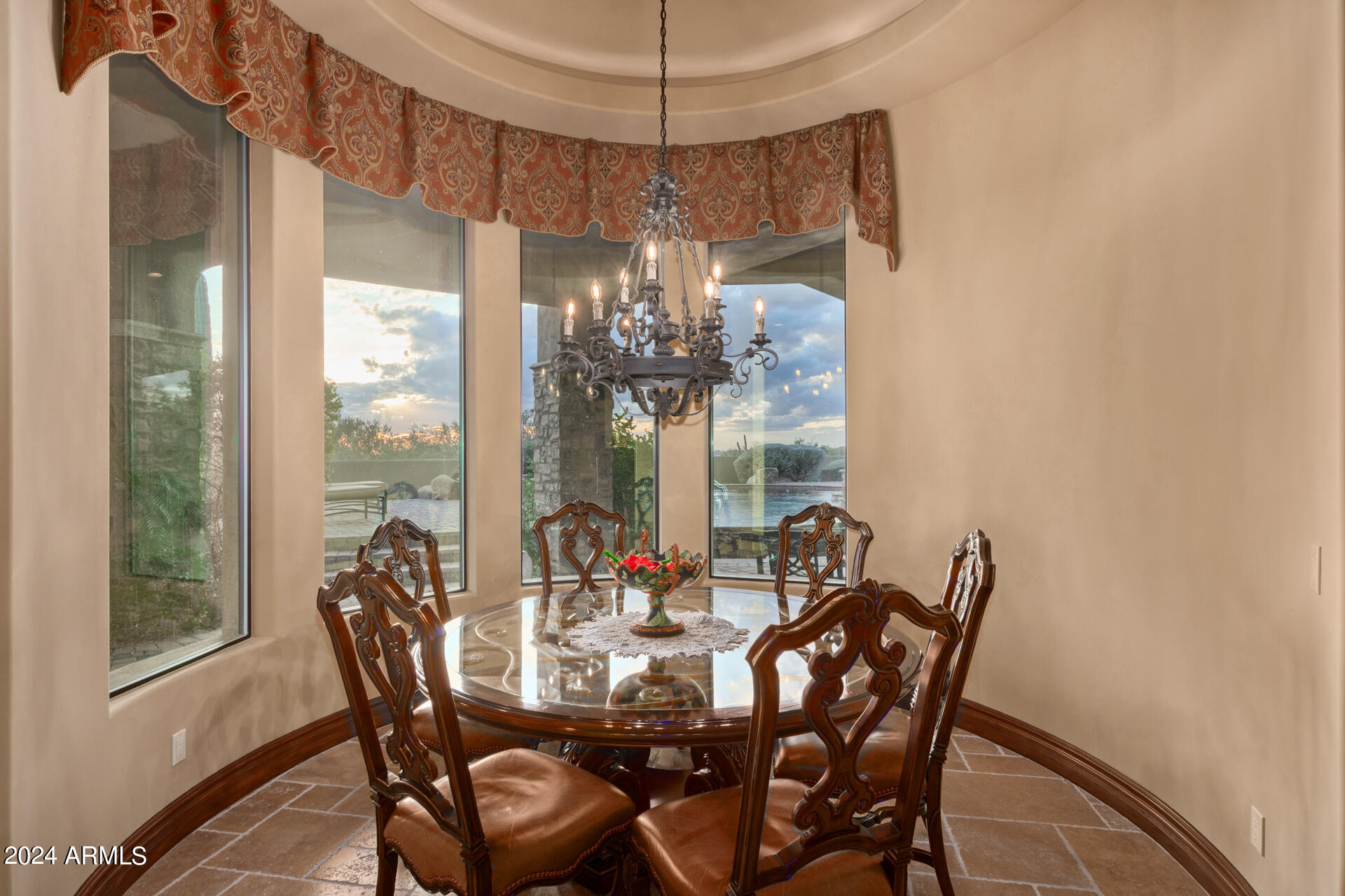 SIERRA HILLS - Residential