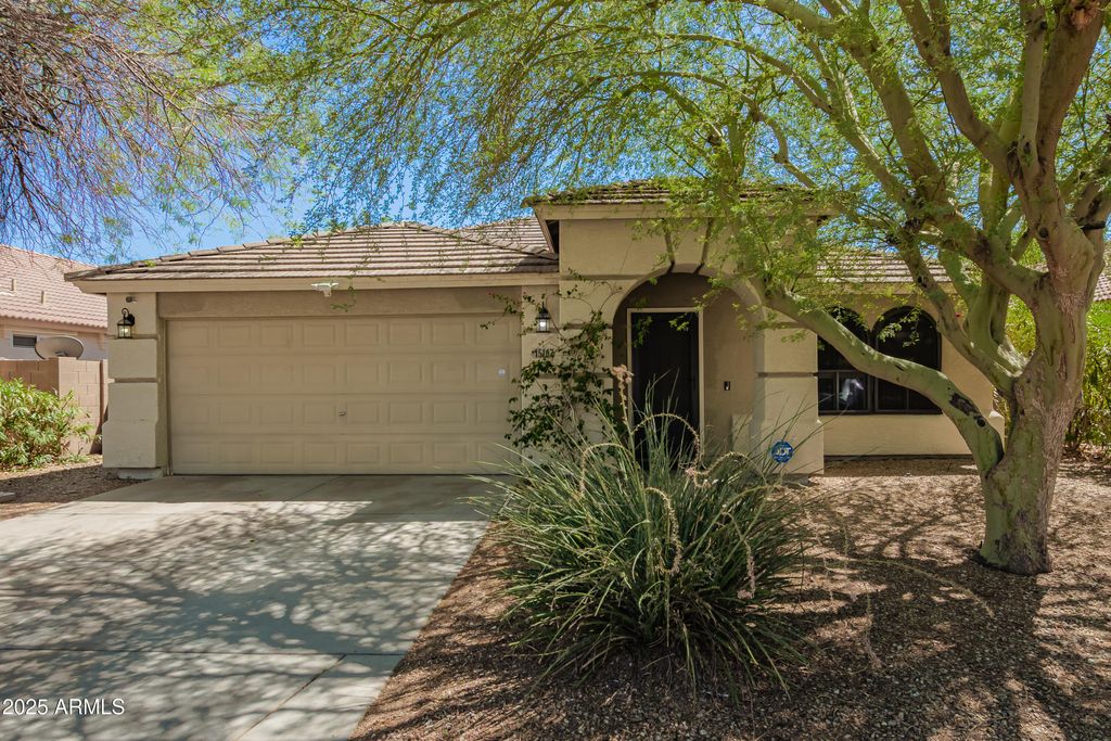 Photo of 15167 W Monroe Street, Goodyear, AZ 85338 (MLS # 6920370)