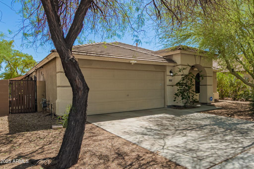Photo of 15167 W Monroe Street, Goodyear, AZ 85338 (MLS # 6920370)