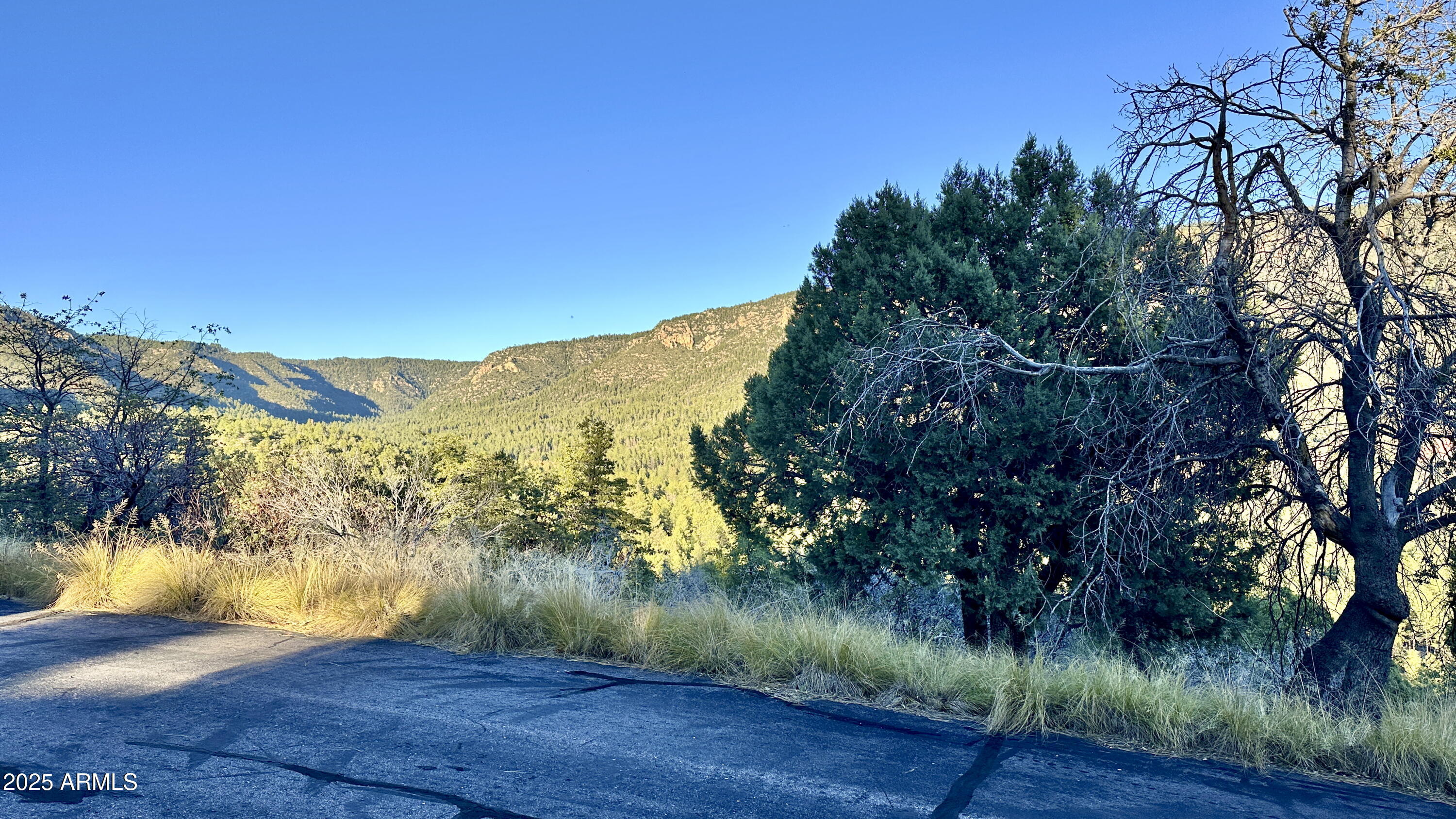 132 N Knob Hill -- 132