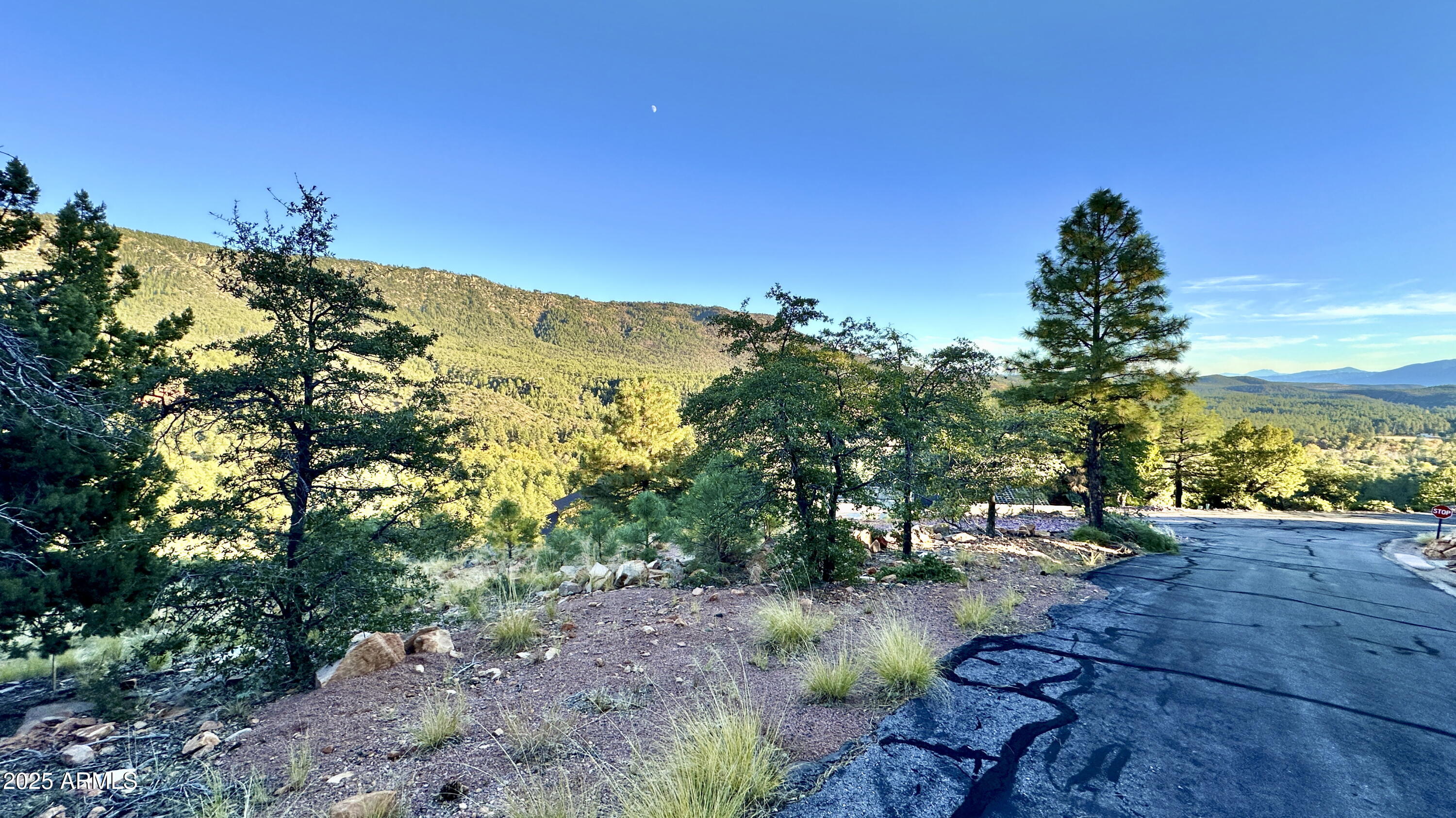 132 N Knob Hill -- 132