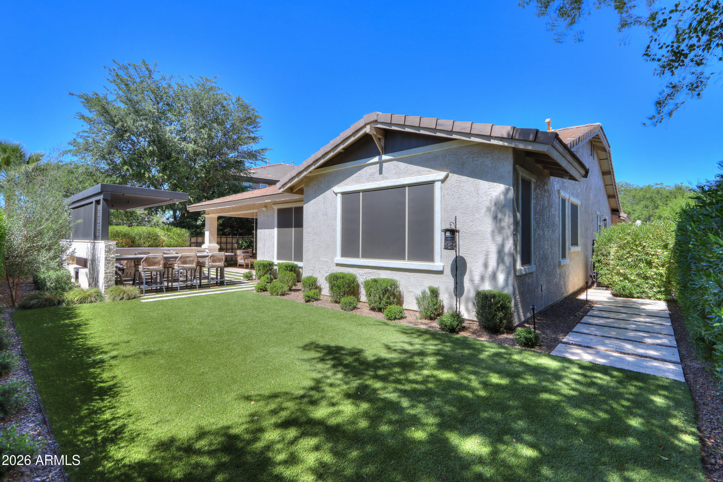 4575 E WATERMAN Street