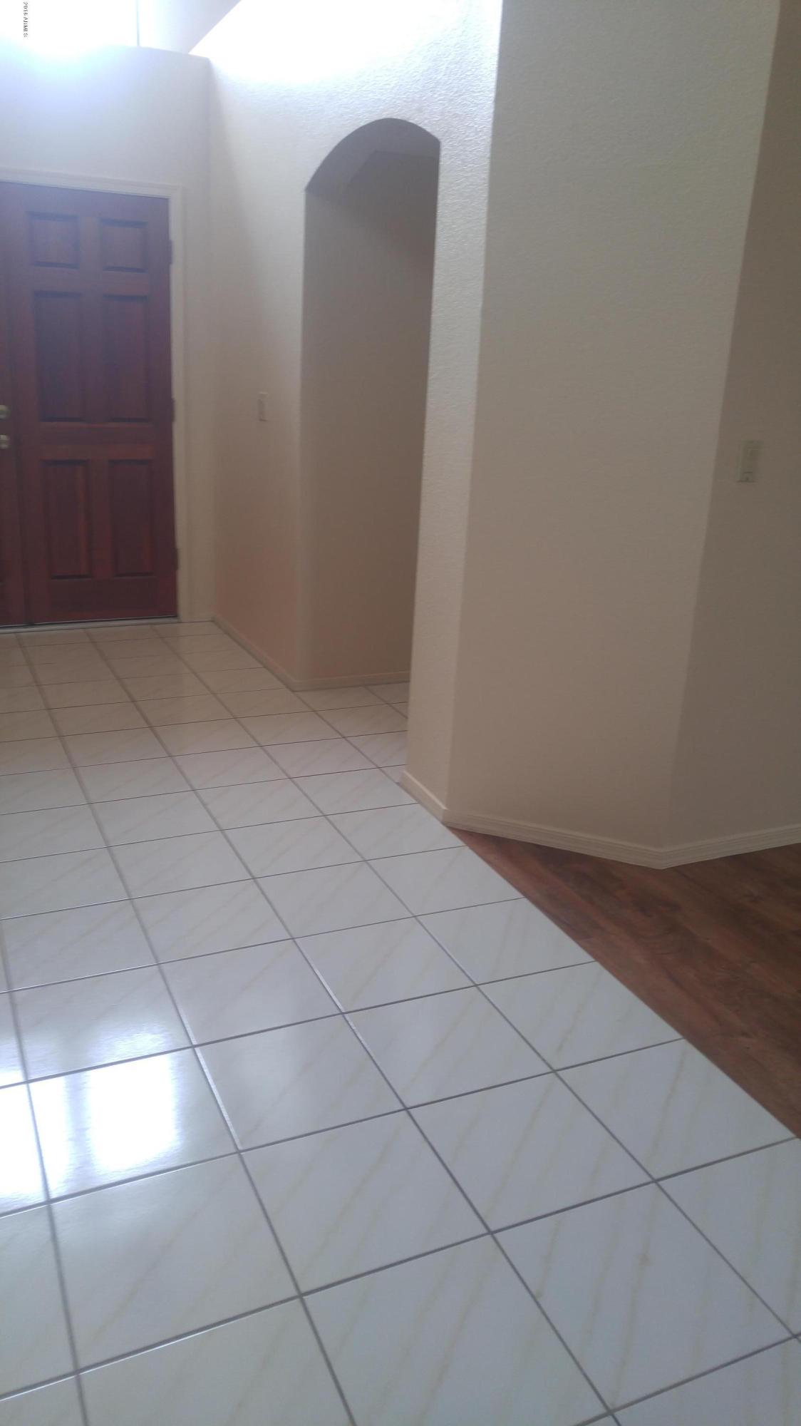 2341 W Shawnee Drive