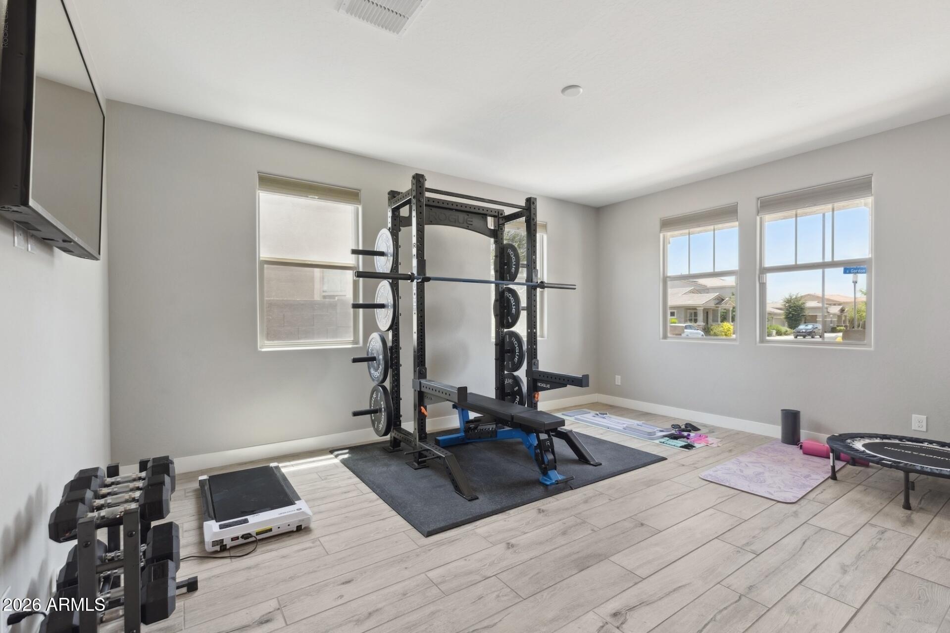 2741 S GORDON --