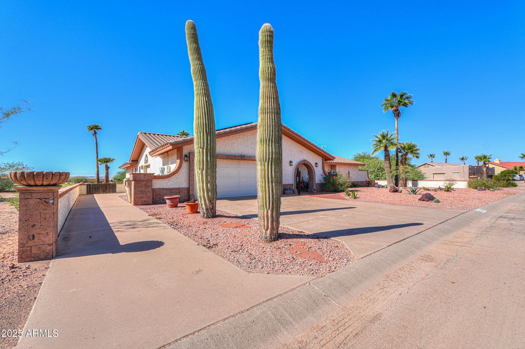 Photo of 14450 S Country Club Way, Arizona City, AZ 85123 (MLS # 6936313)