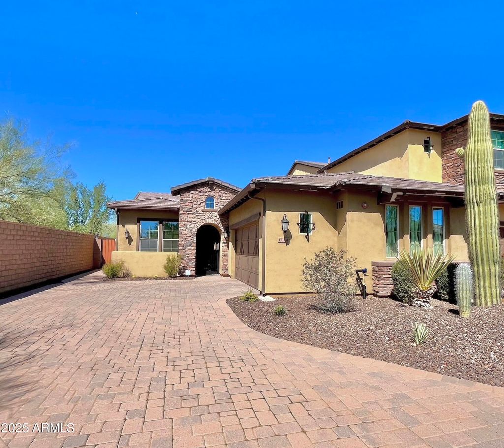 Photo of 12144 W Desert Mirage Drive, Peoria, AZ 85383 (MLS # 6929972)