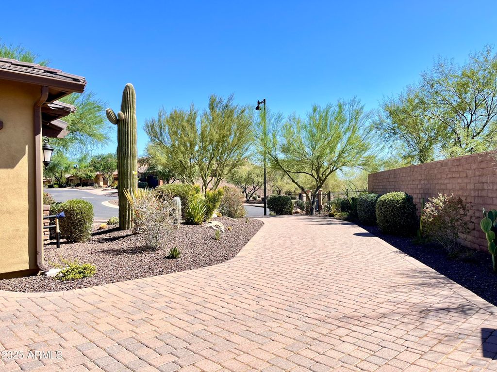 Photo of 12144 W Desert Mirage Drive, Peoria, AZ 85383 (MLS # 6929972)