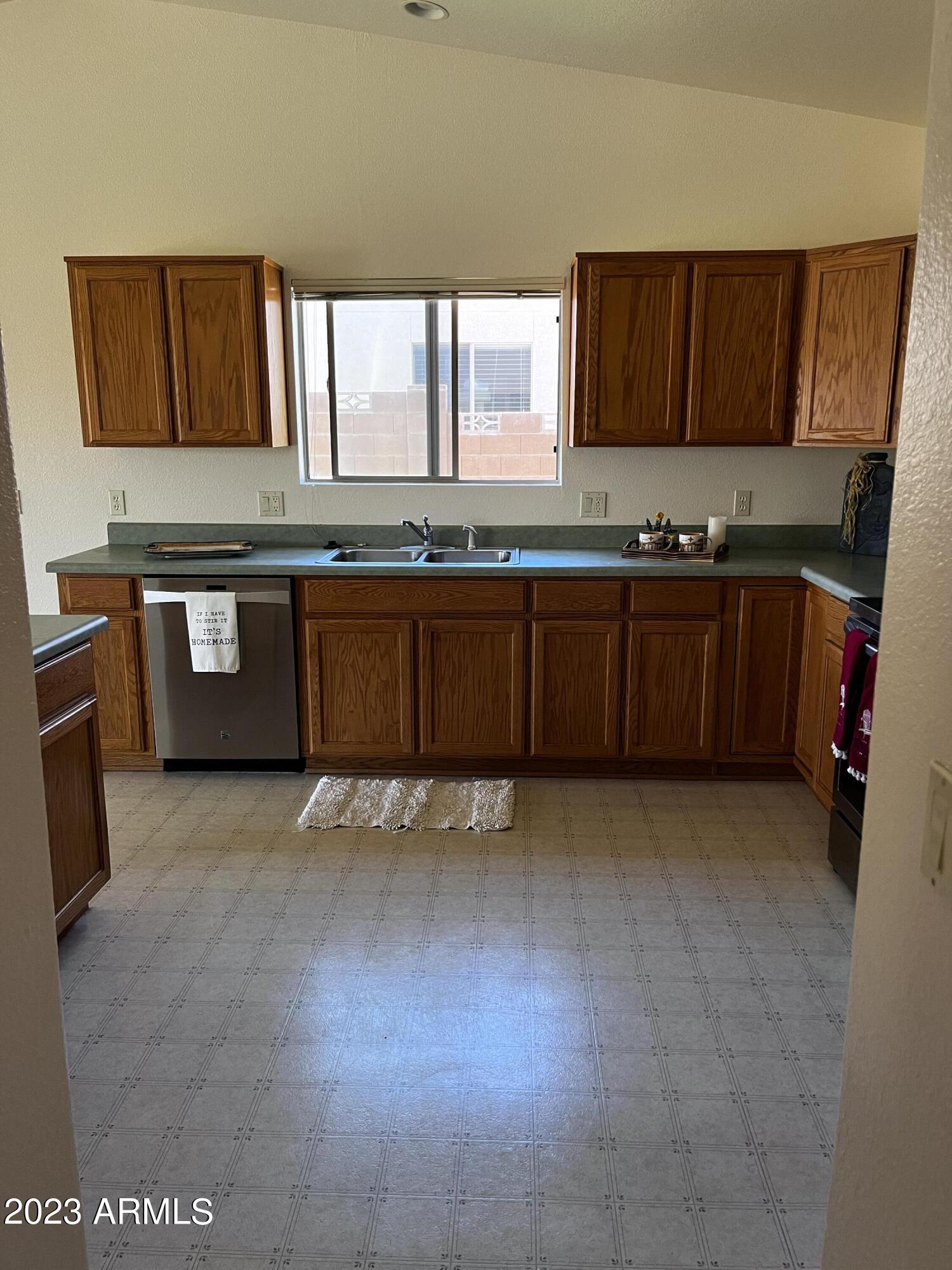 Canyon de Flores - Residential