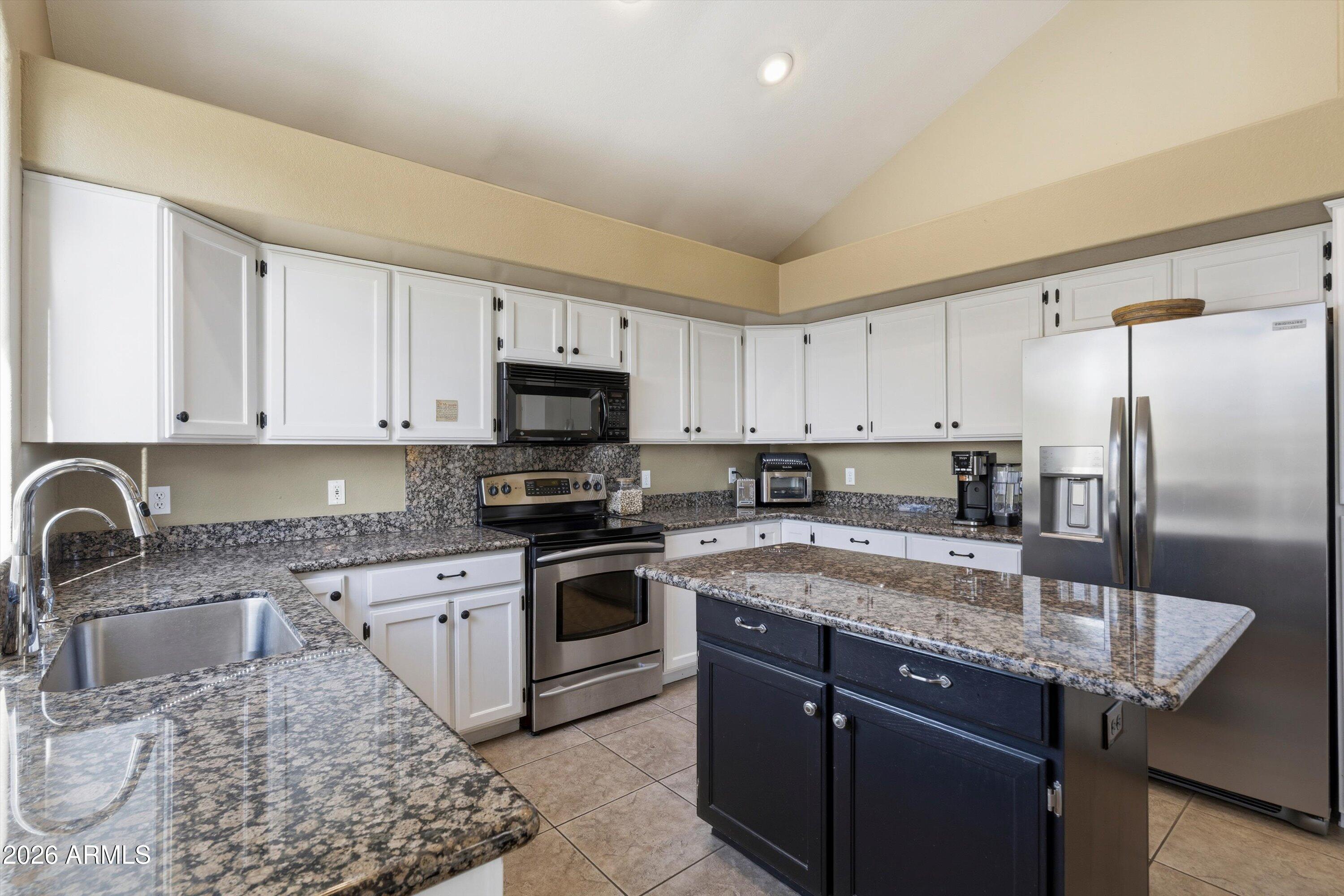 9922 N 57TH Lane