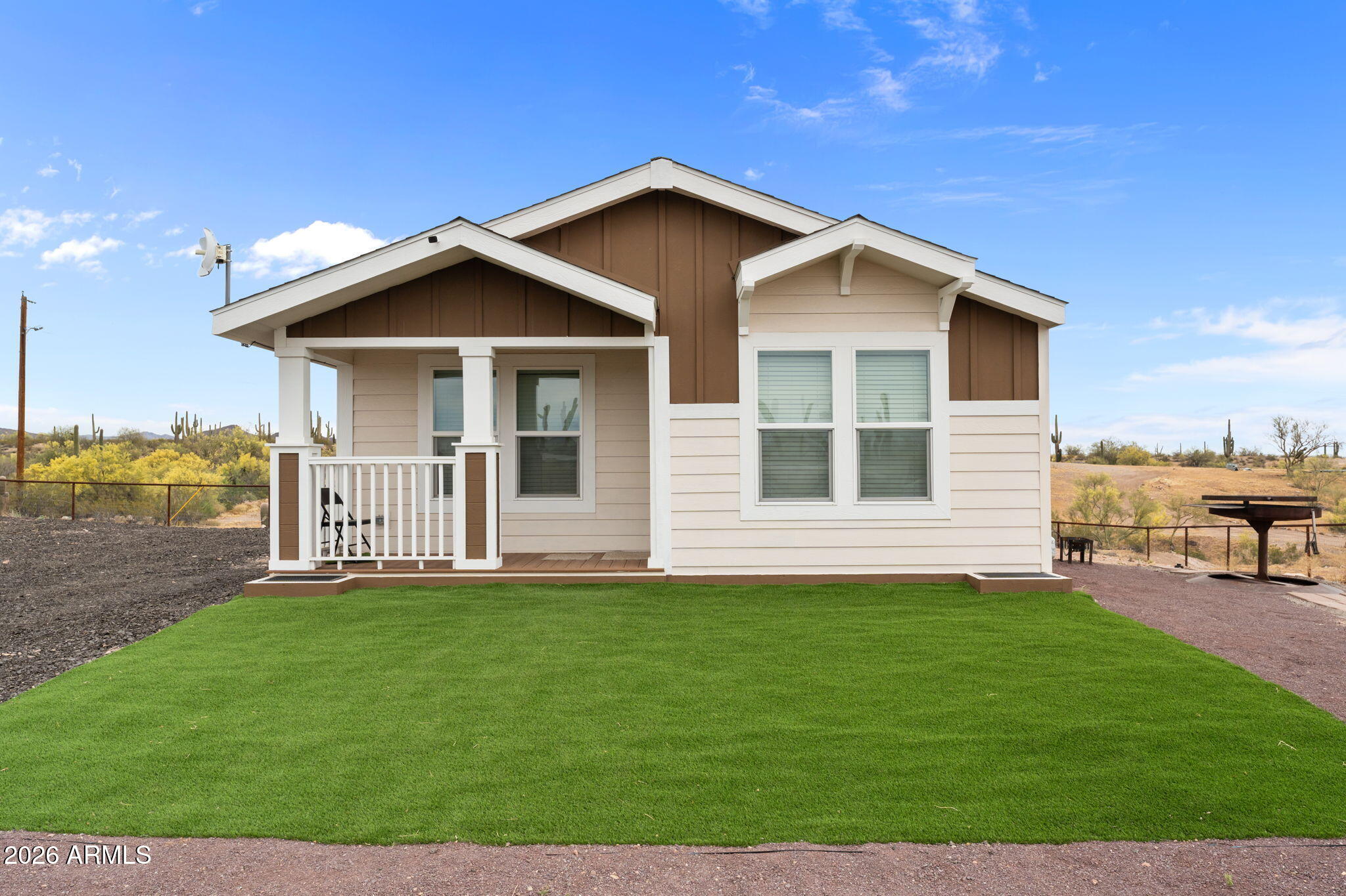 41711 N US HWY 60 --