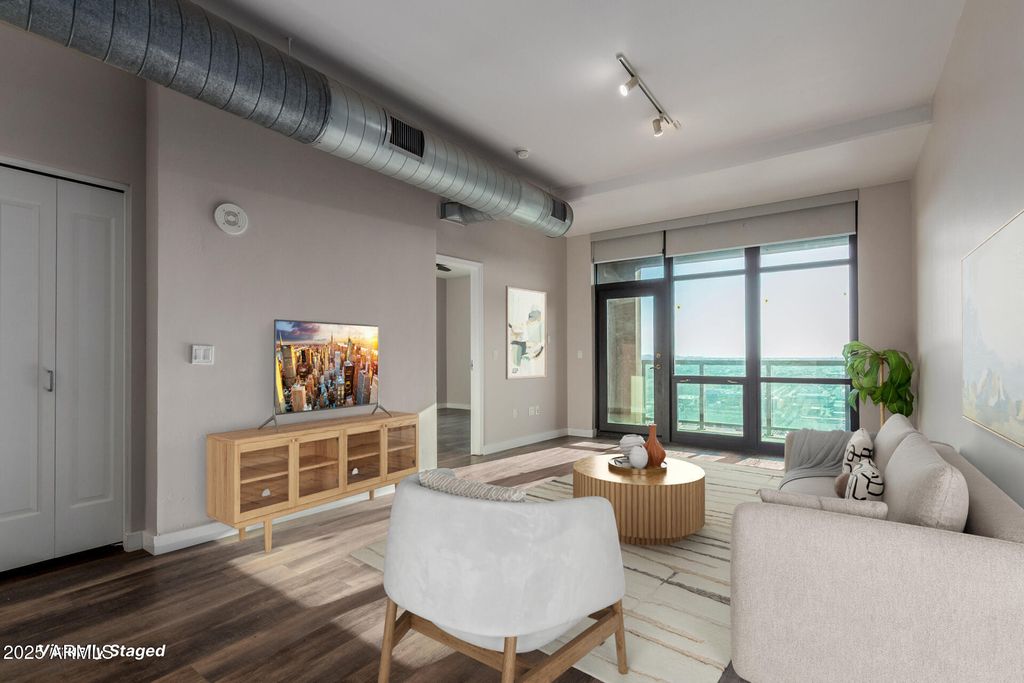 Photo of 310 S 4th Street #1902, Phoenix, AZ 85004 (MLS # 6896136)