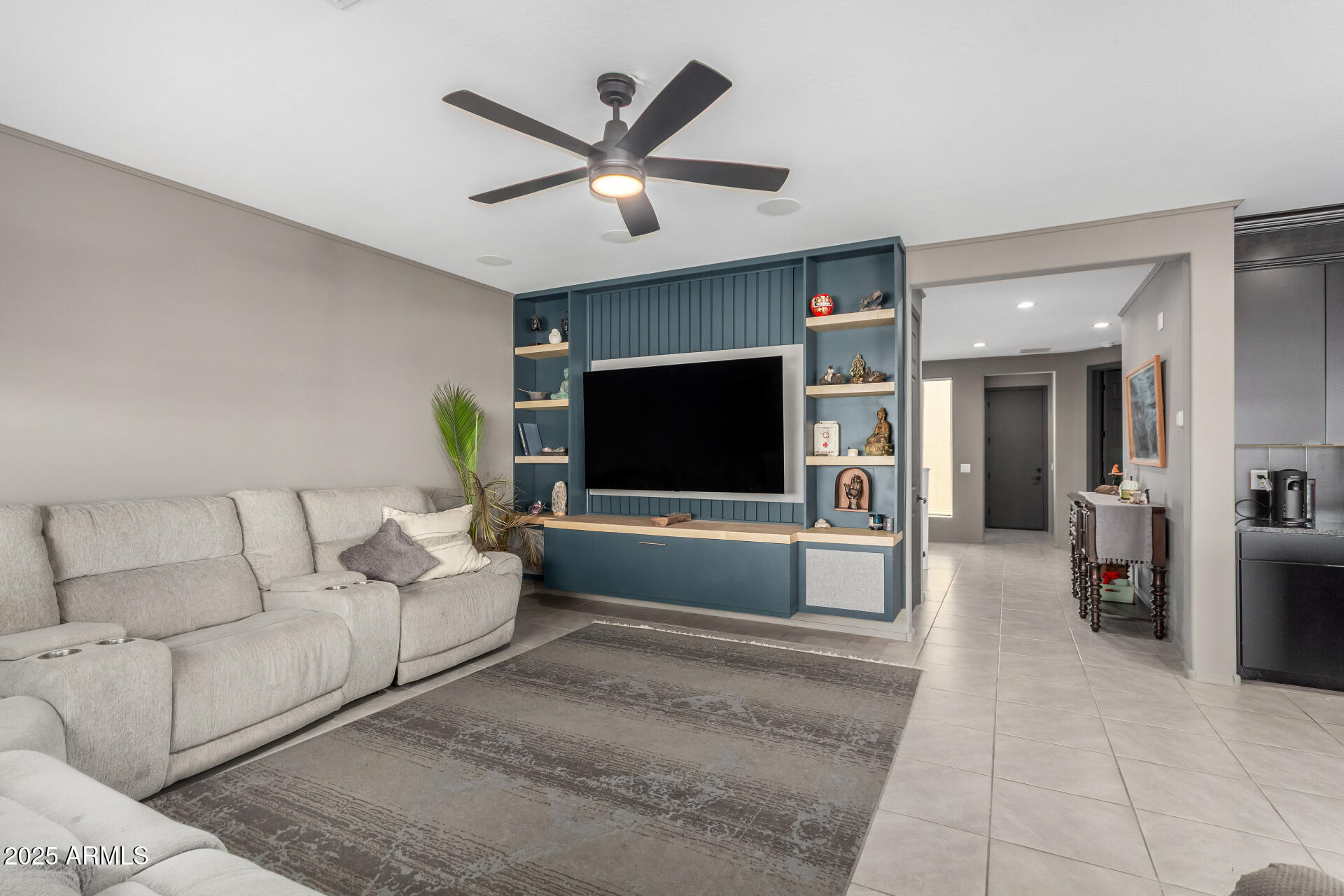 40922 W DESERT FAIRWAYS Drive