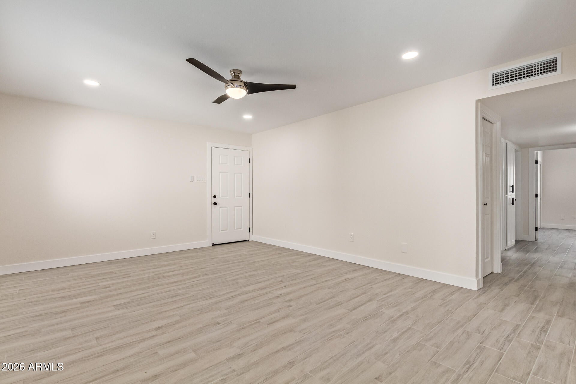 1041 N GRANITE REEF Road