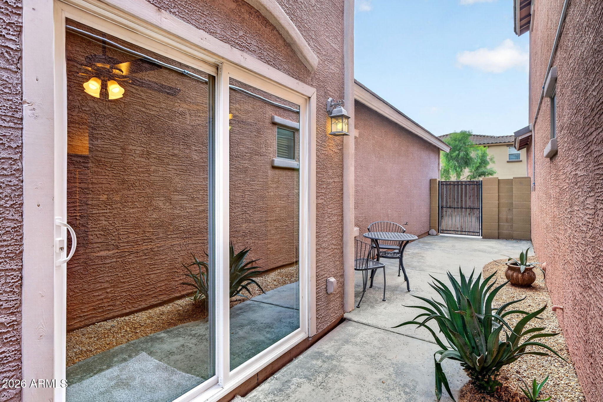 ARROWHEAD VILLAS - Residential