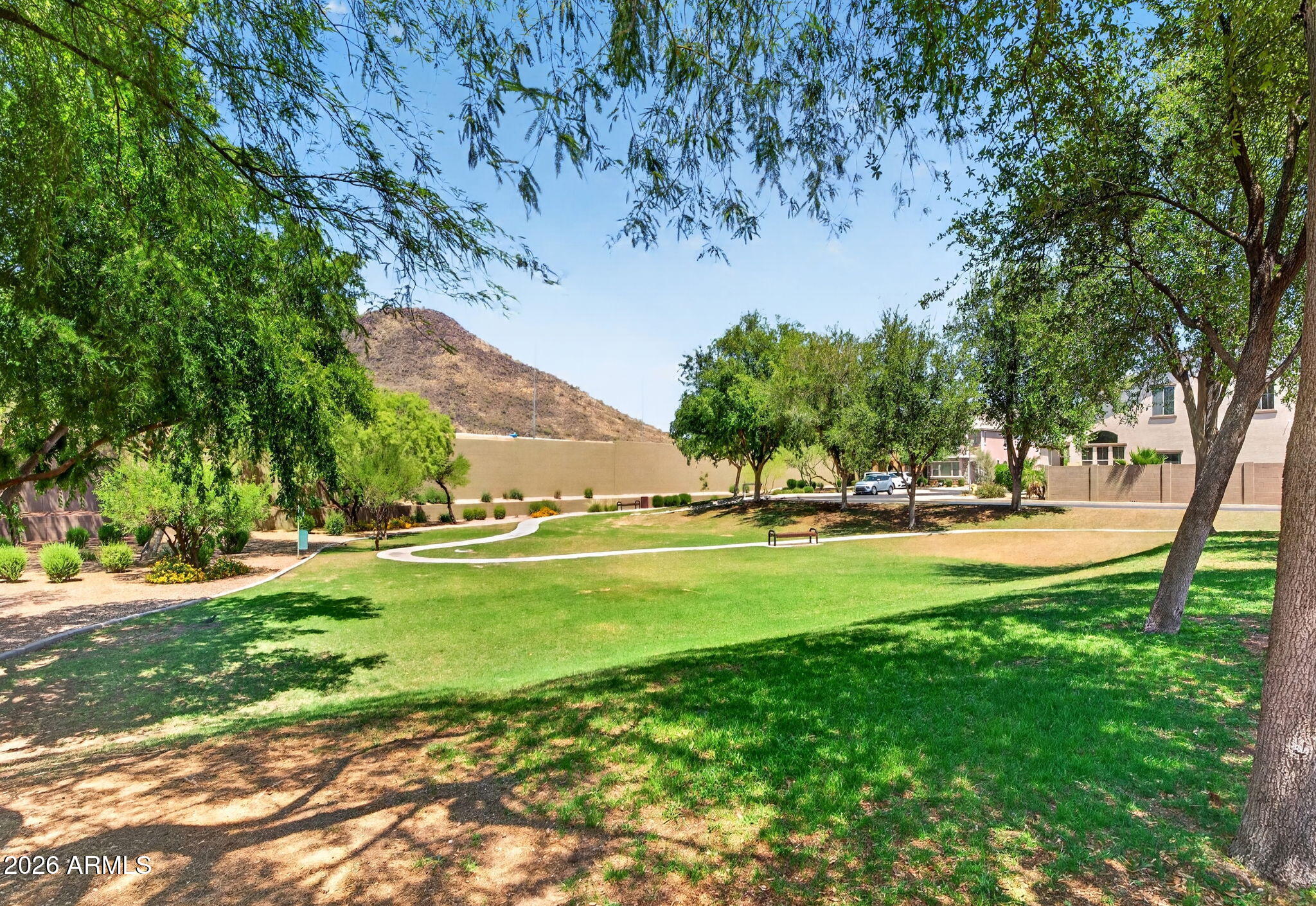ARROWHEAD VILLAS - Residential