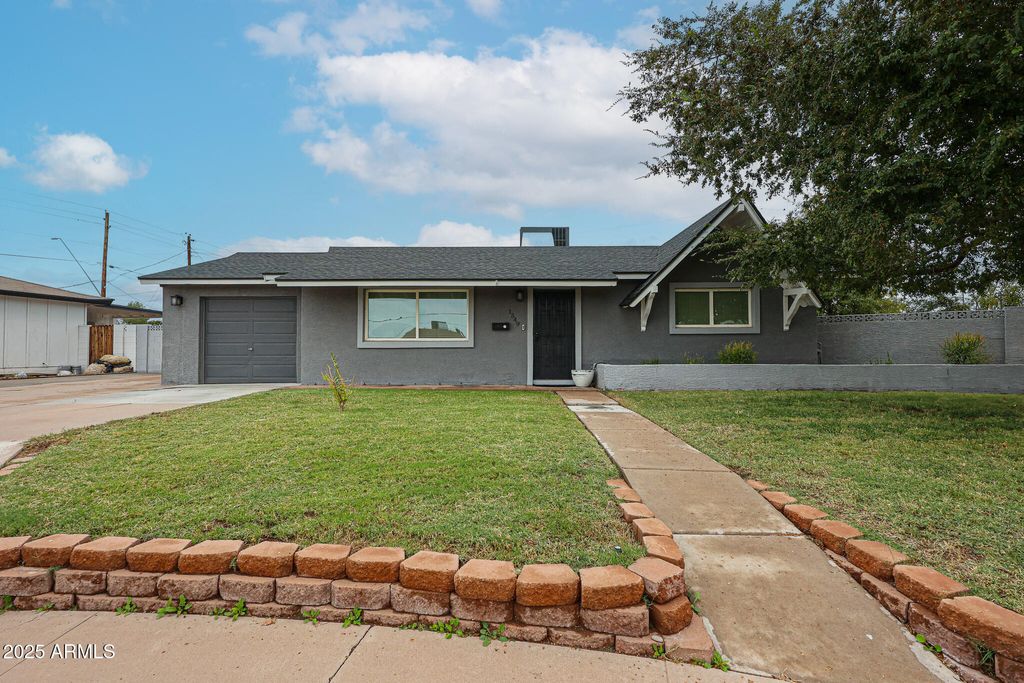 Photo of 1549 N Fern Circle, Mesa, AZ 85201 (MLS # 6951548)