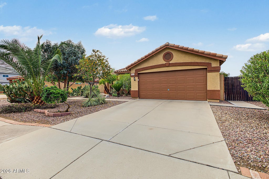 Photo of 2141 E Flintlock Way, Chandler, AZ 85286 (MLS # 7087592)