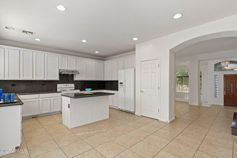 2125 W CRIMSON Terrace Phoenix AZ 85085