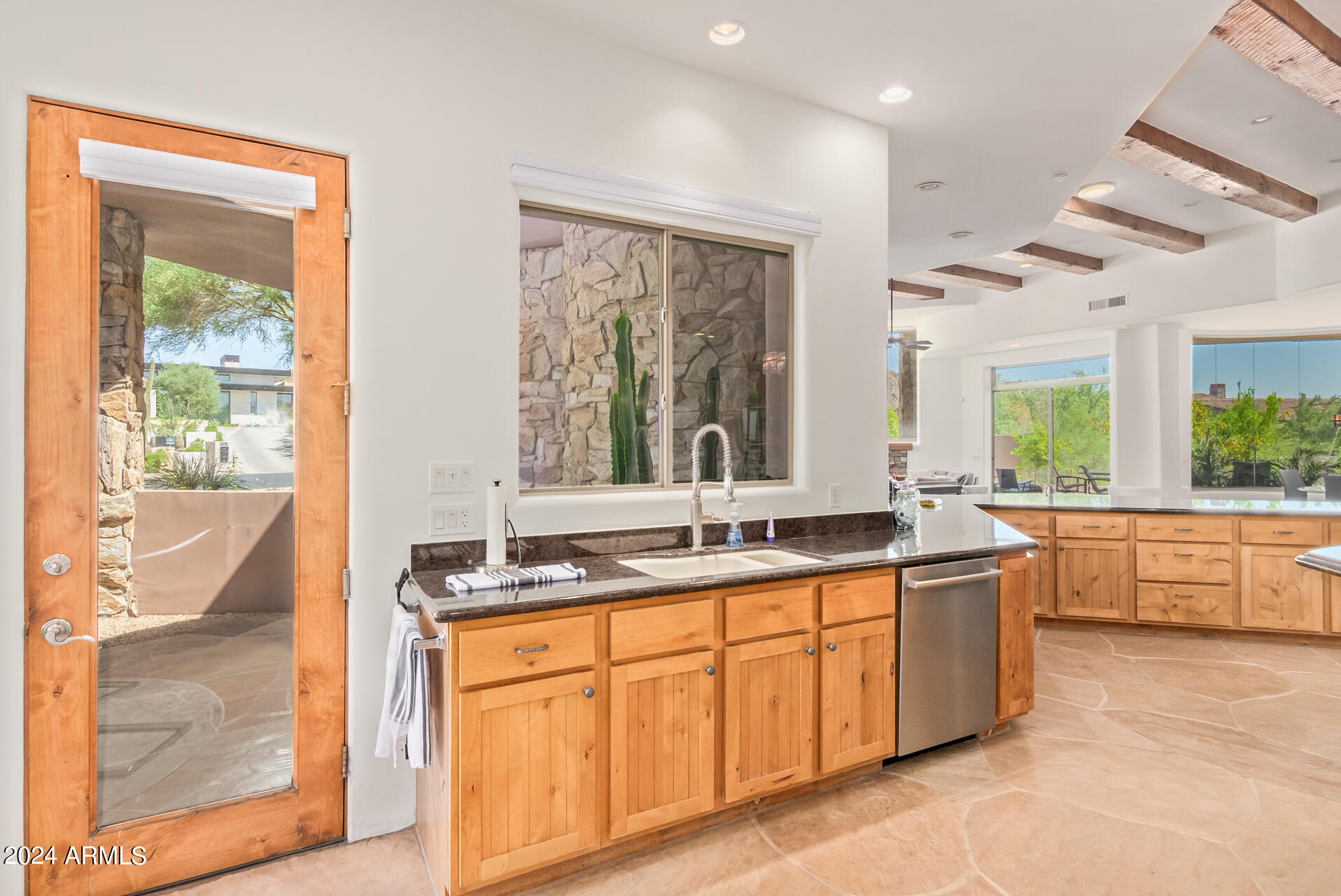 ESTANCIA - Residential