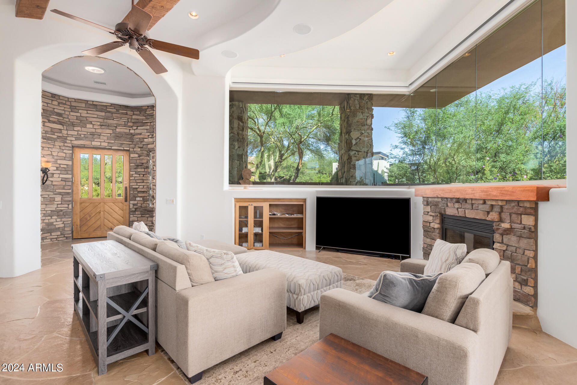 ESTANCIA - Residential