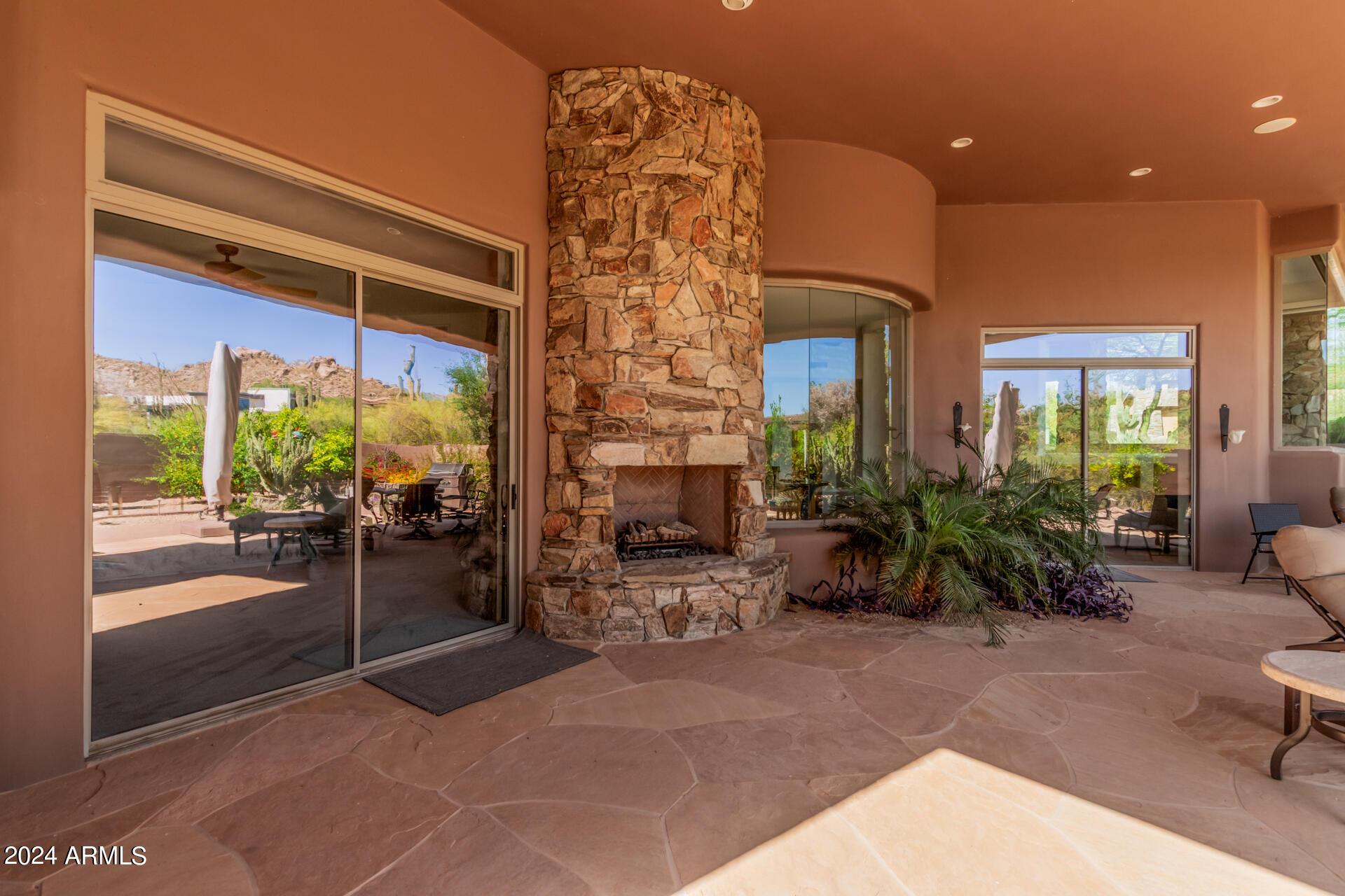 ESTANCIA - Residential