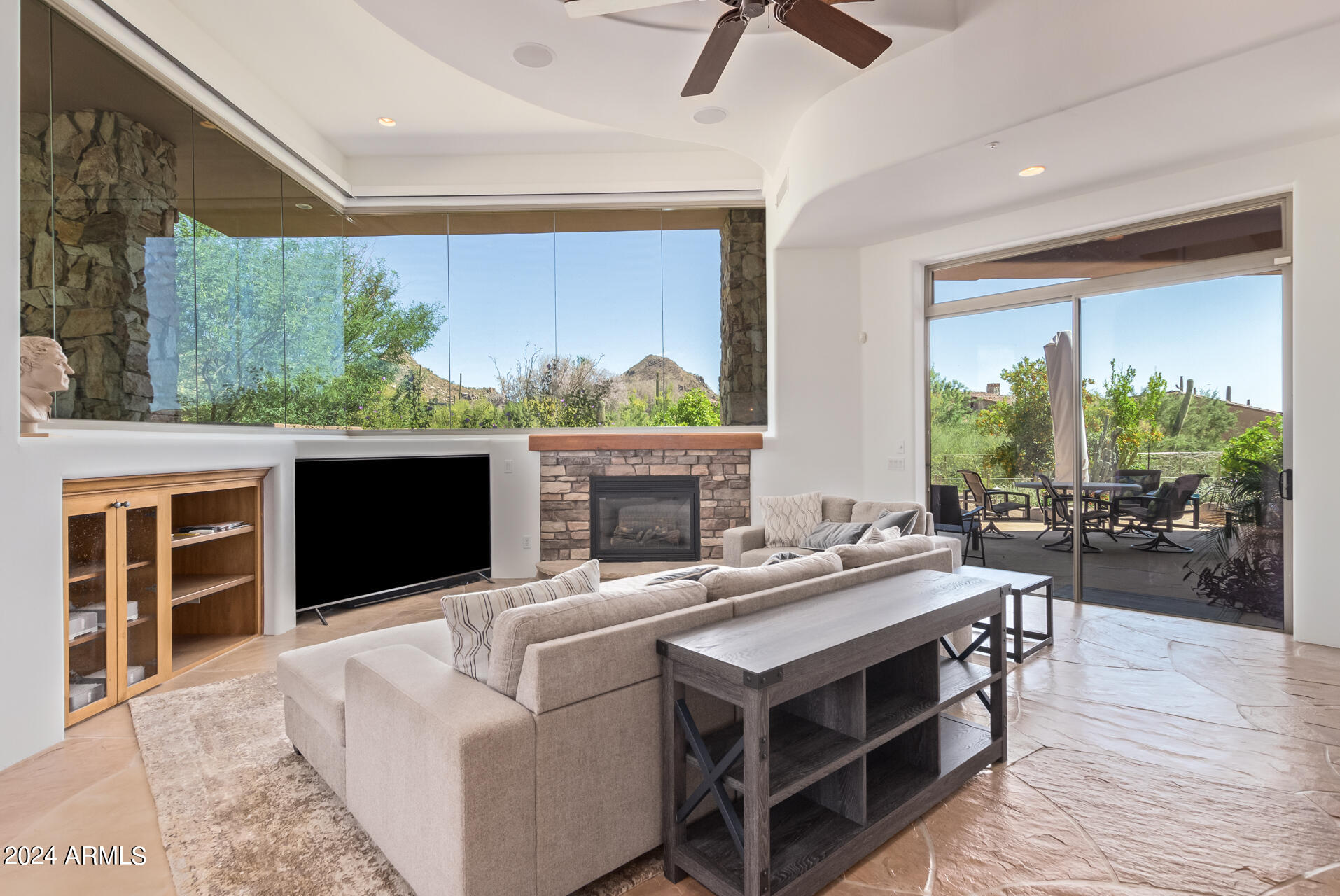 ESTANCIA - Residential