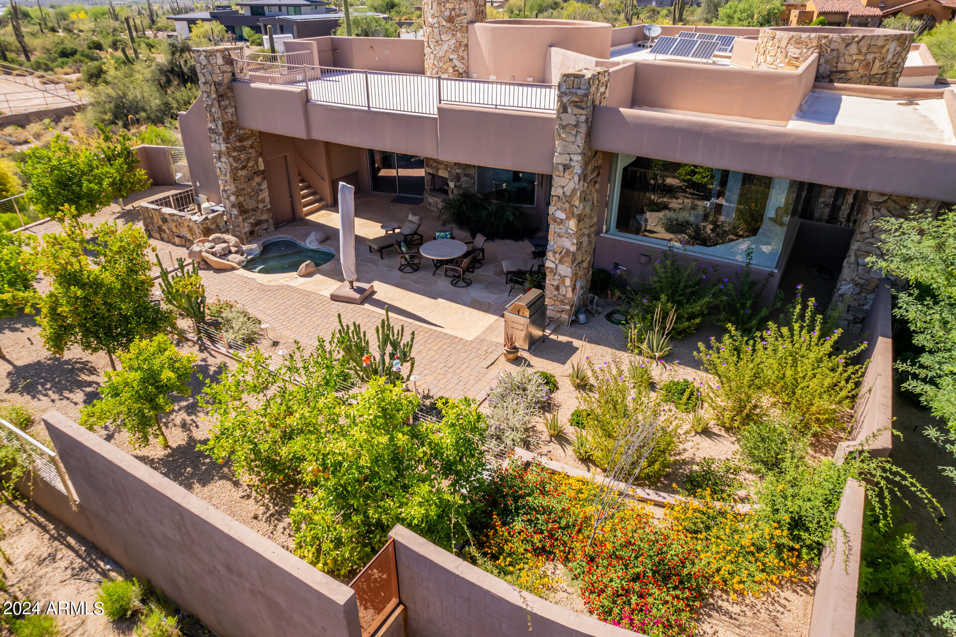 ESTANCIA - Residential