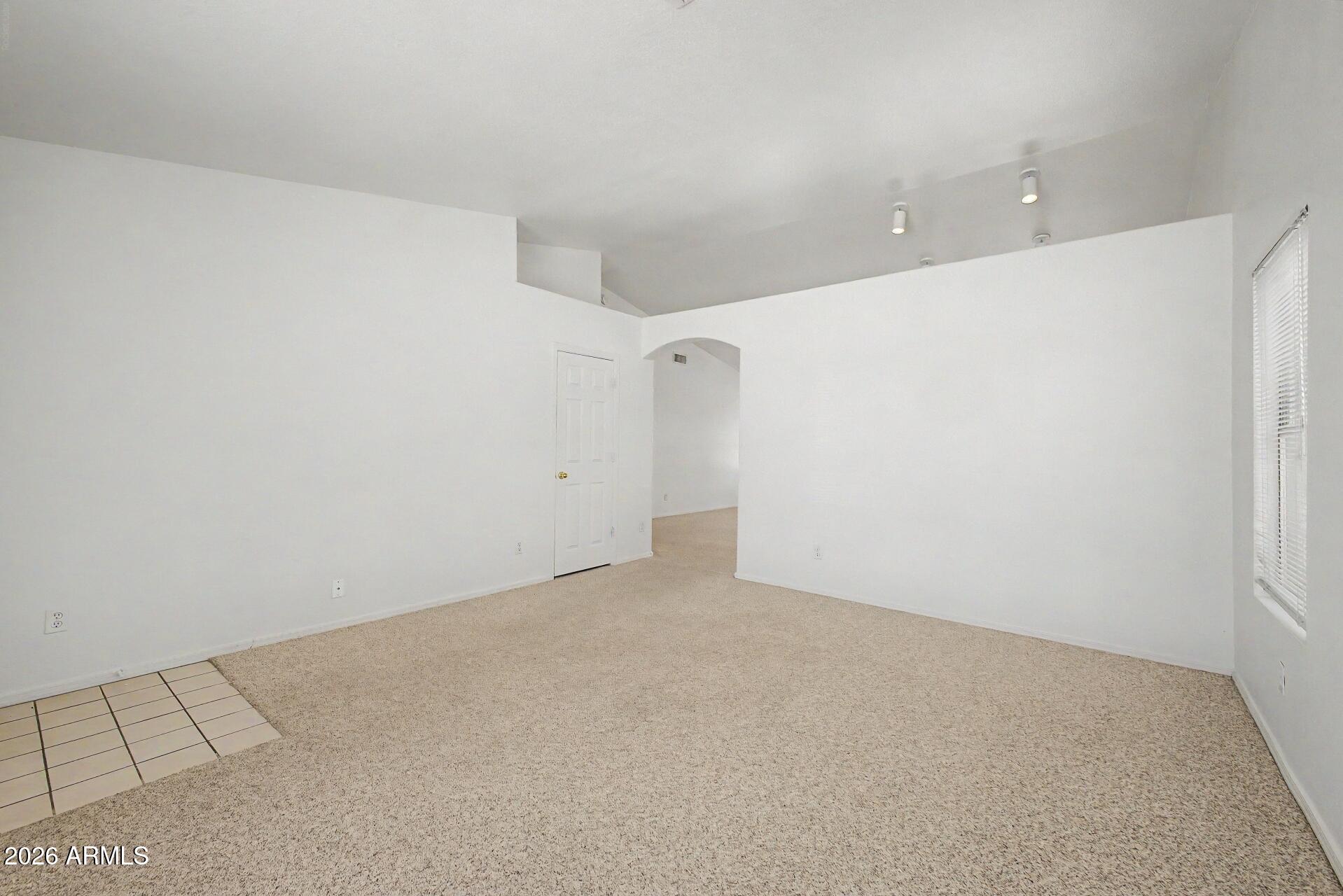1407 W BLUEFIELD Avenue