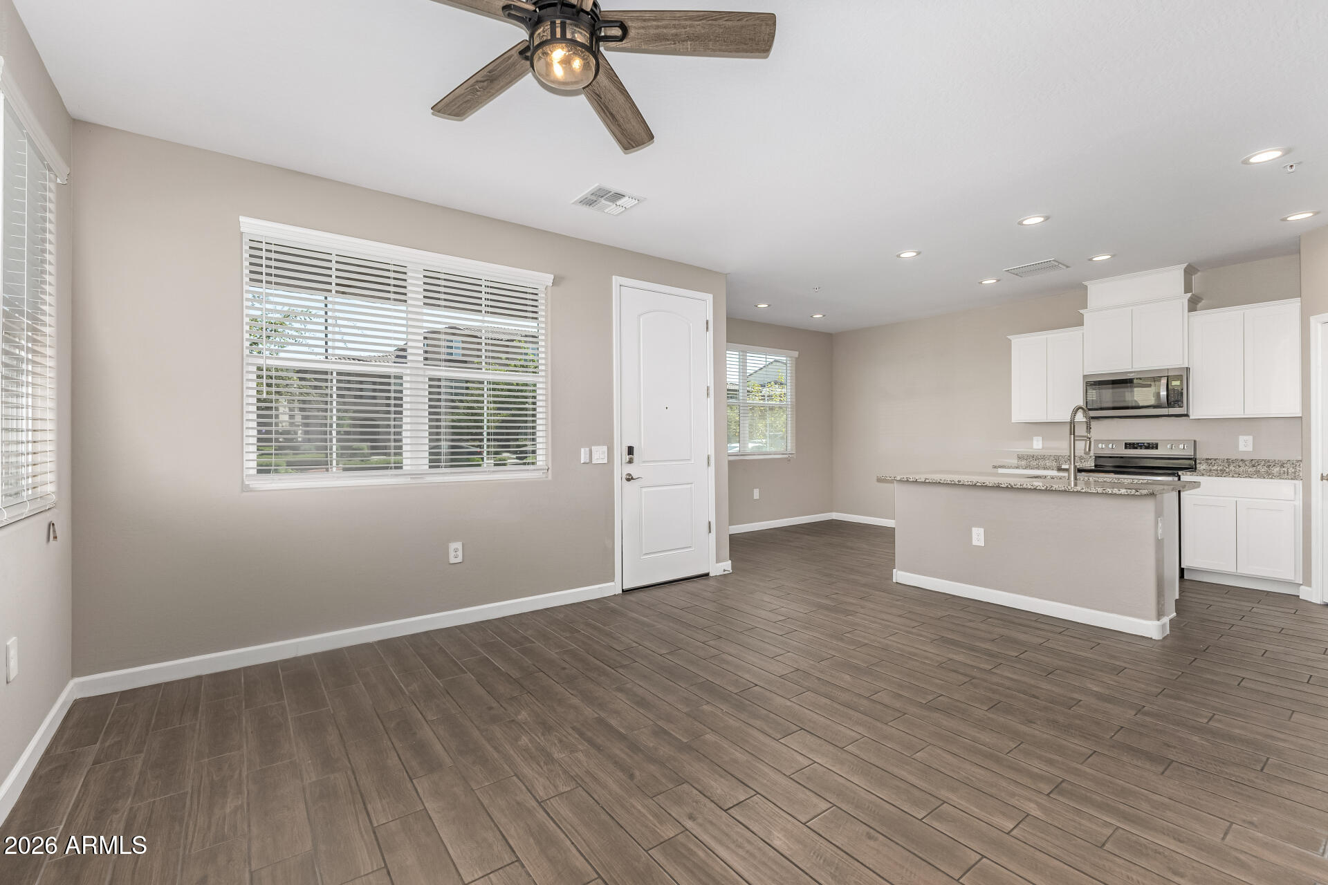 1255 N ARIZONA Avenue 1349