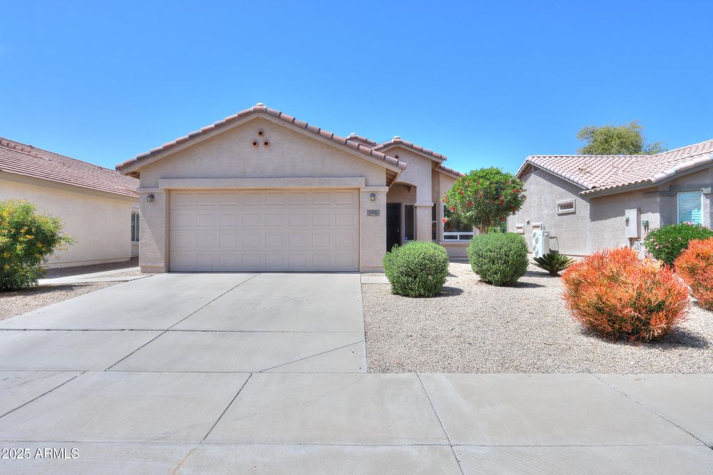Photo of 426 N Santiago Trail, Casa Grande, AZ 85194 (MLS # 6848699)