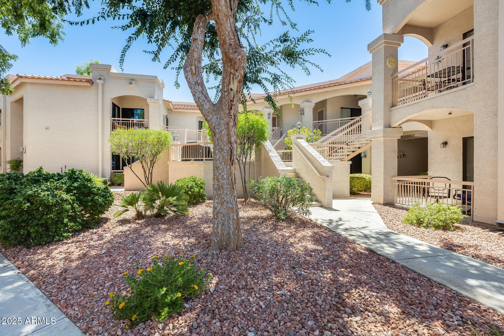 9151 W GREENWAY Road 150